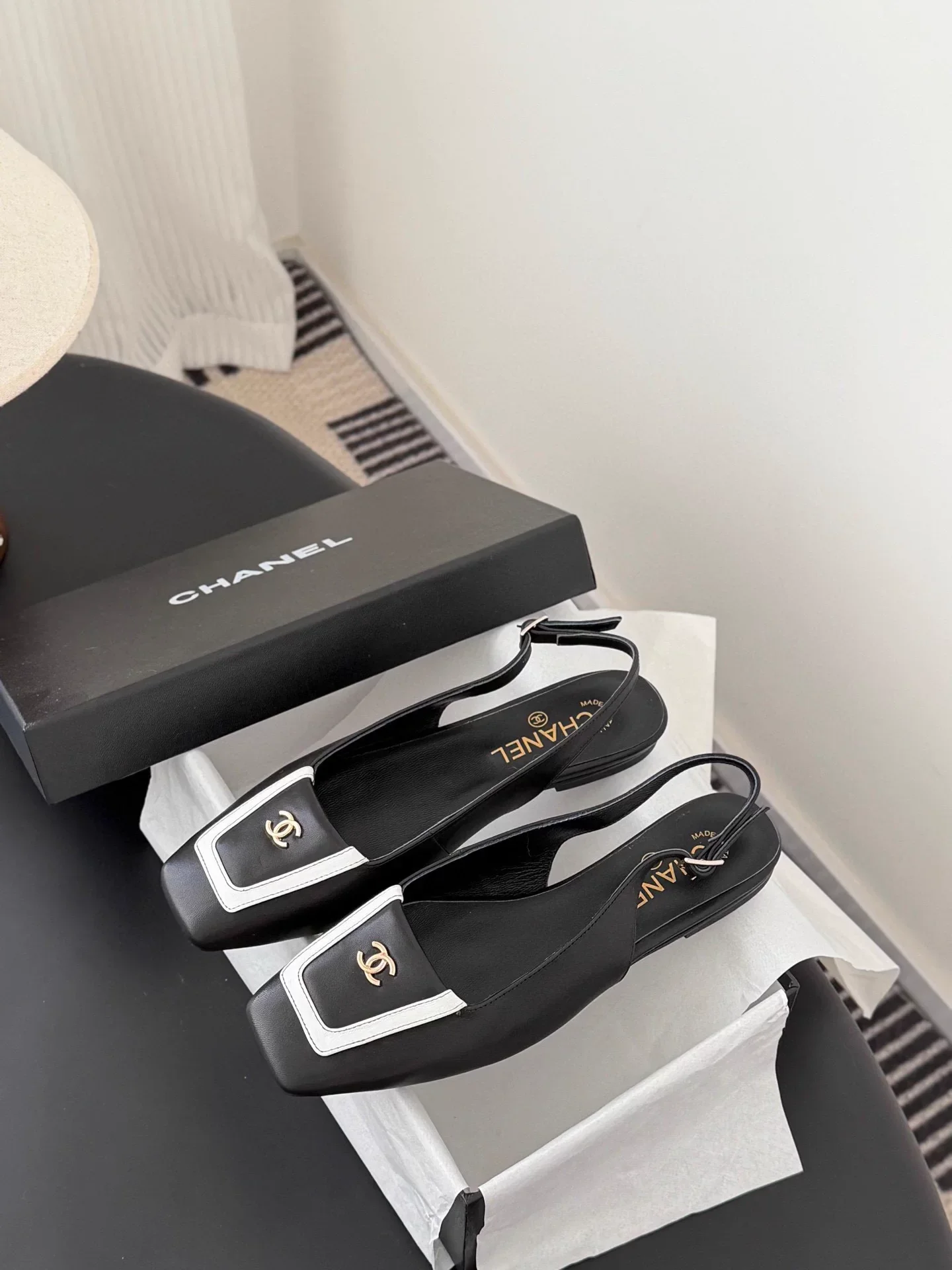 Square-toe Mary Jane open-back flats