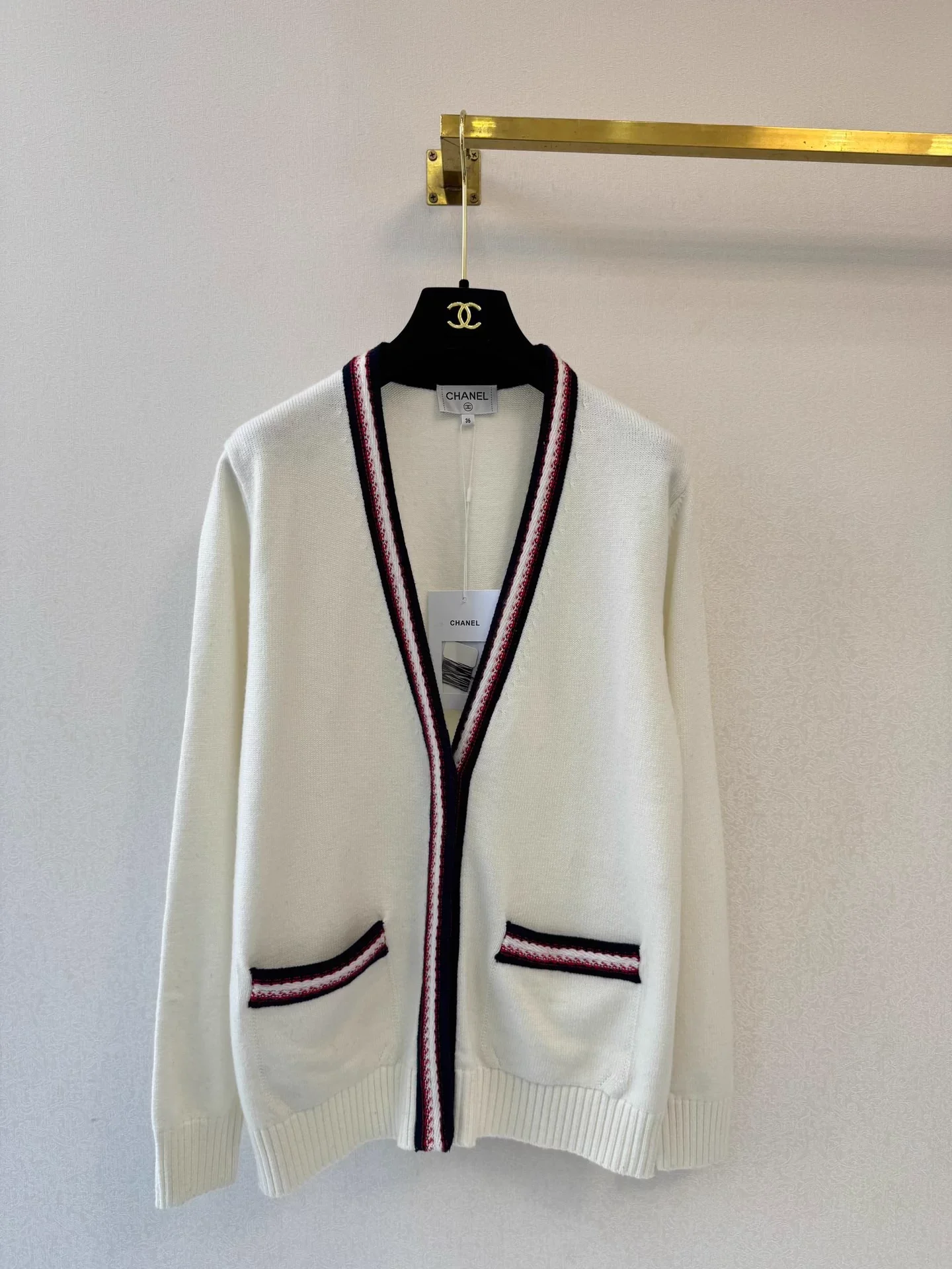 Preppy style color-blocked cardigan