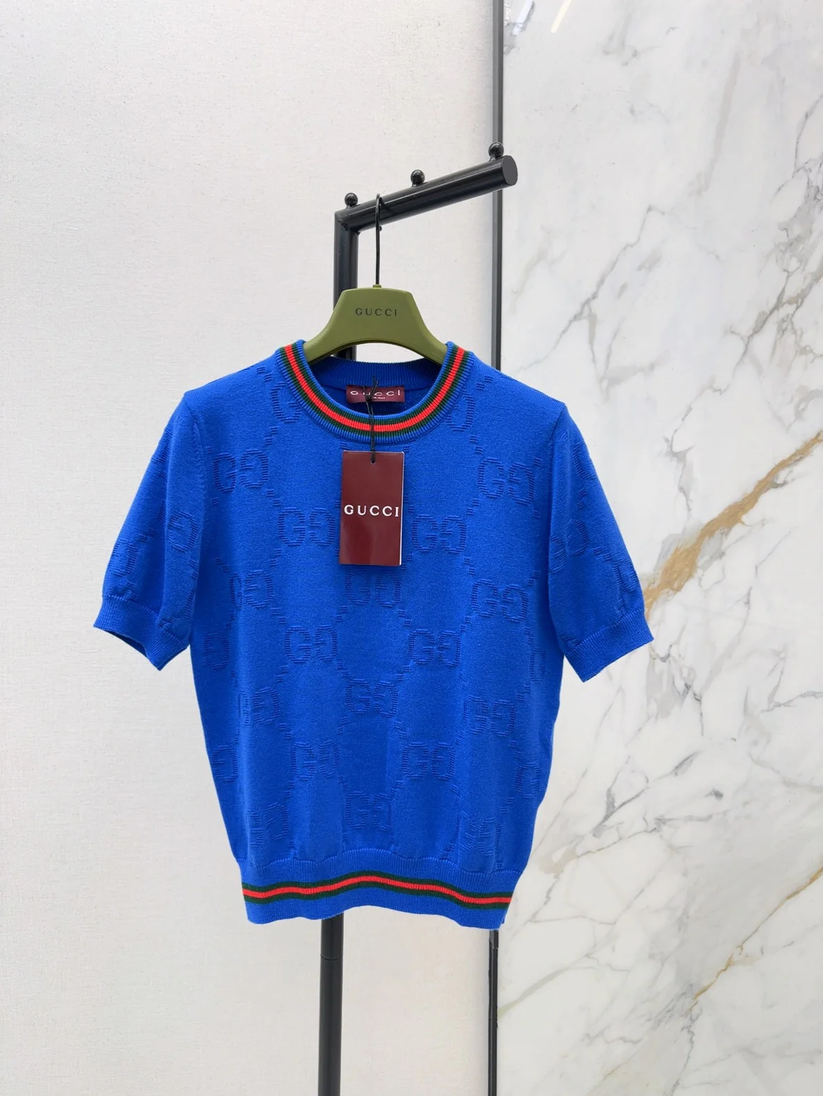 Color-blocked trim T-shirt