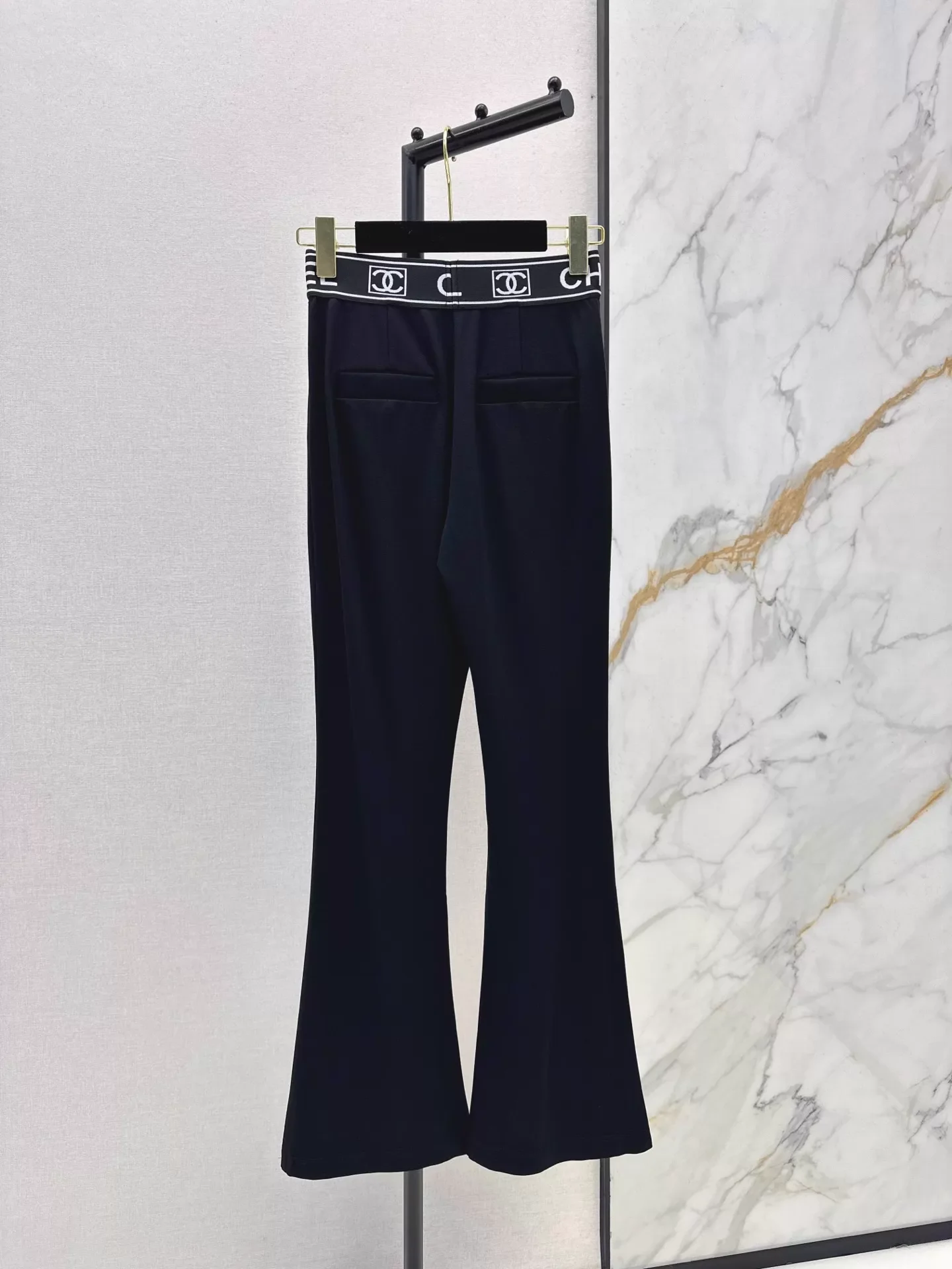 Mid-to-high waist stretch leggings