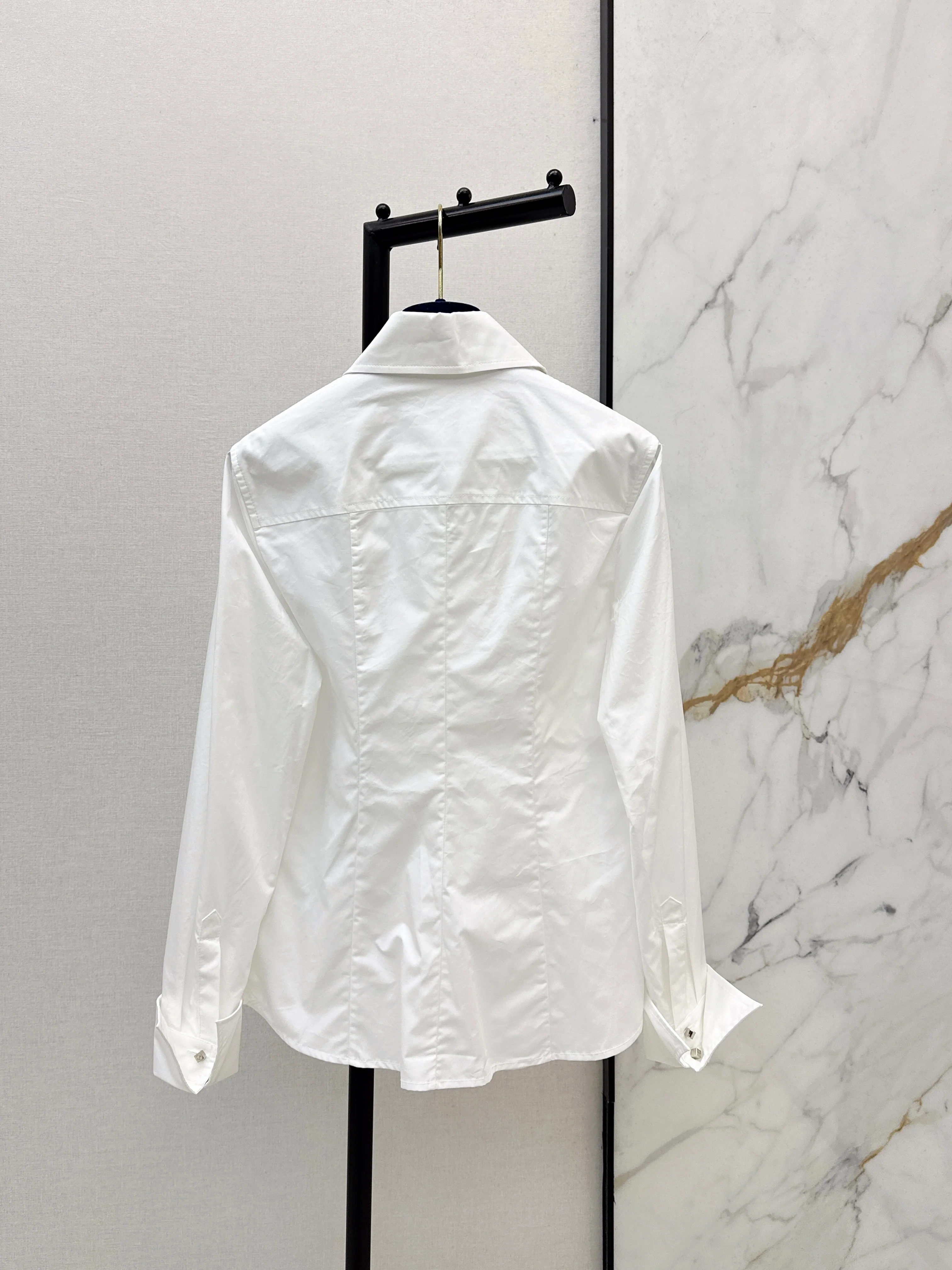 26ss Long pointed collar shirt