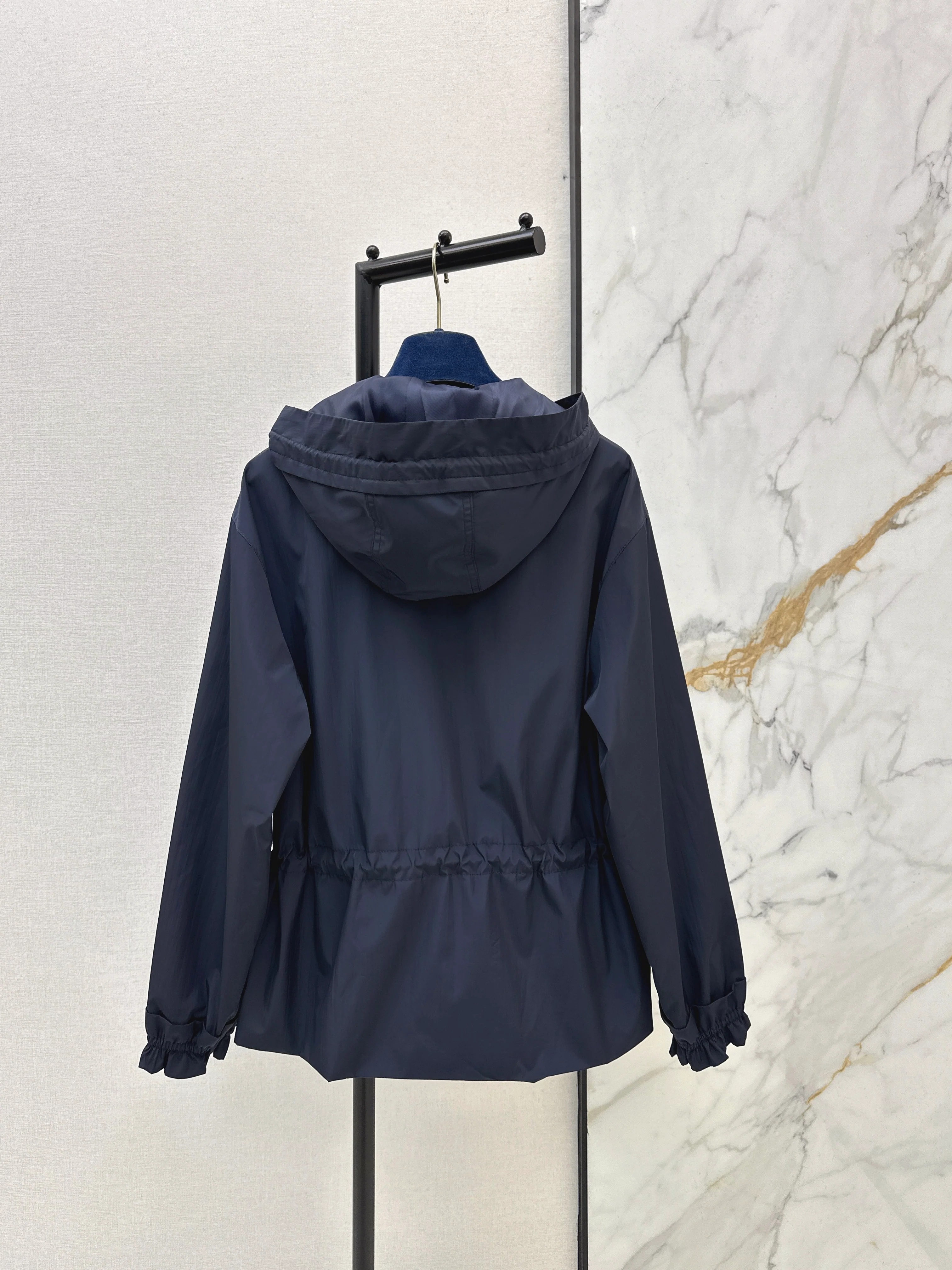 Hooded, fitted jacket