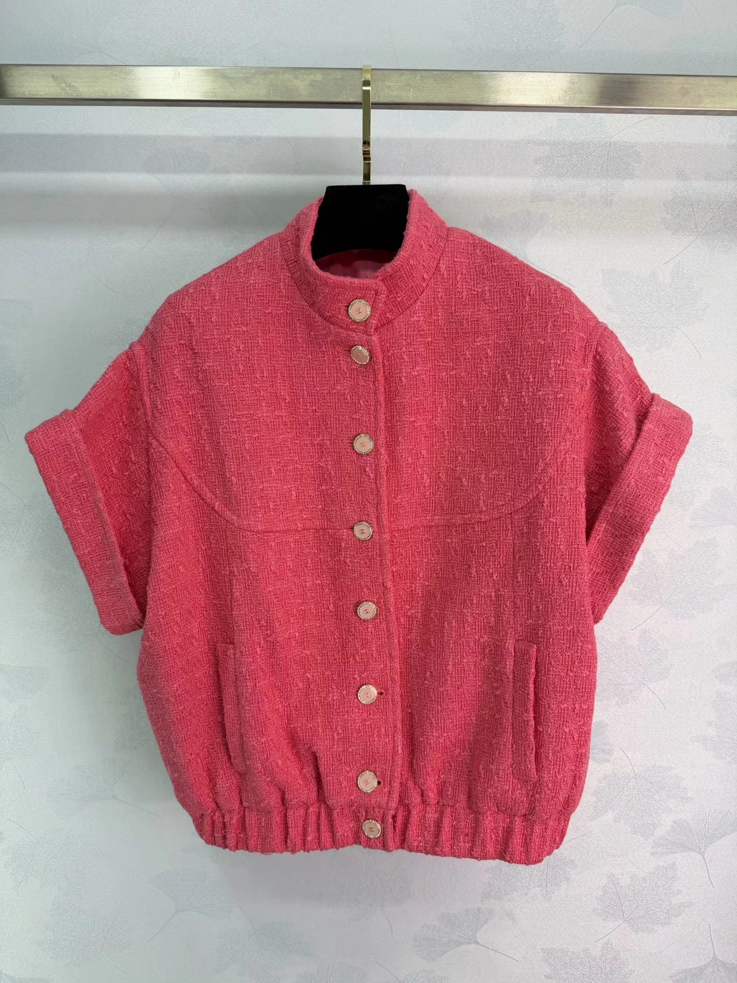 Short-sleeved cardigan