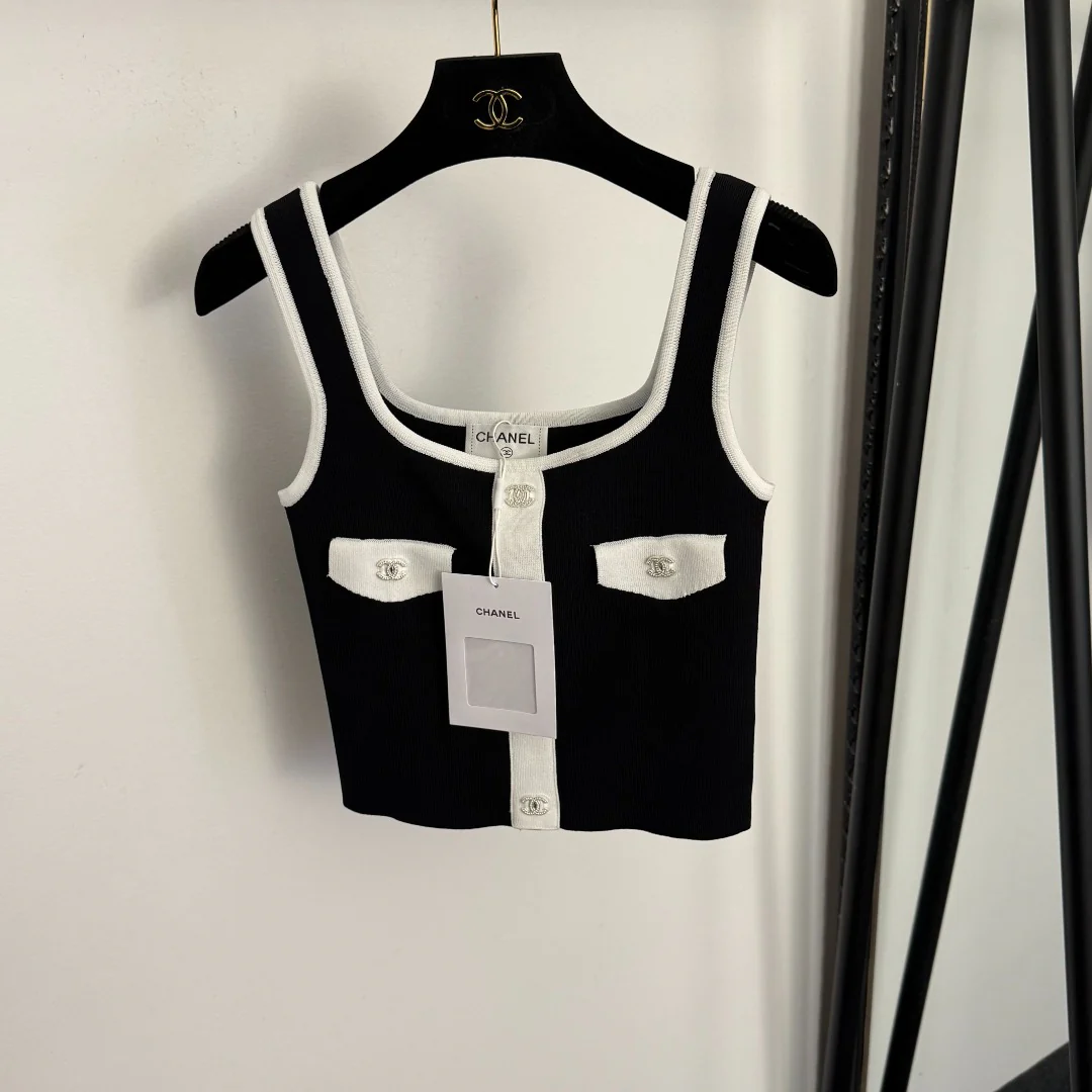 Color-blocked tank top