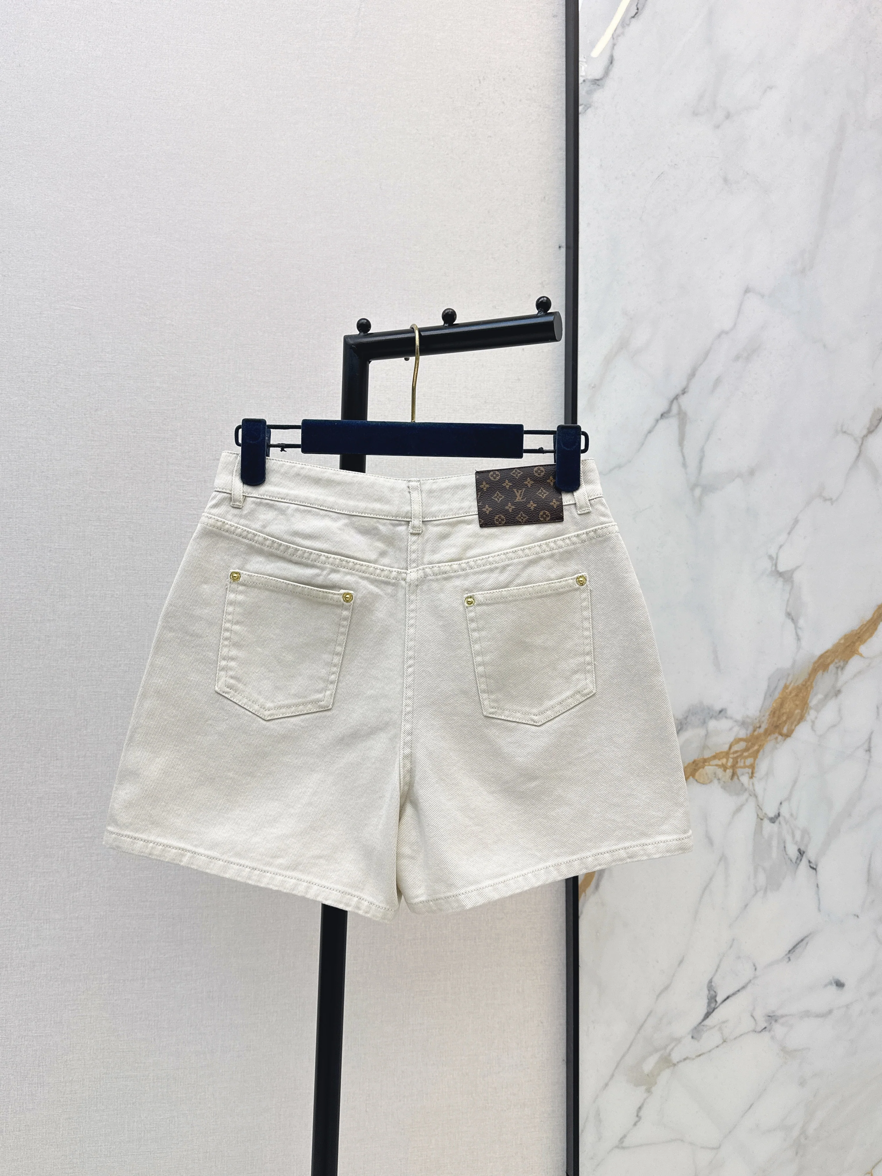 Embroidered denim shorts