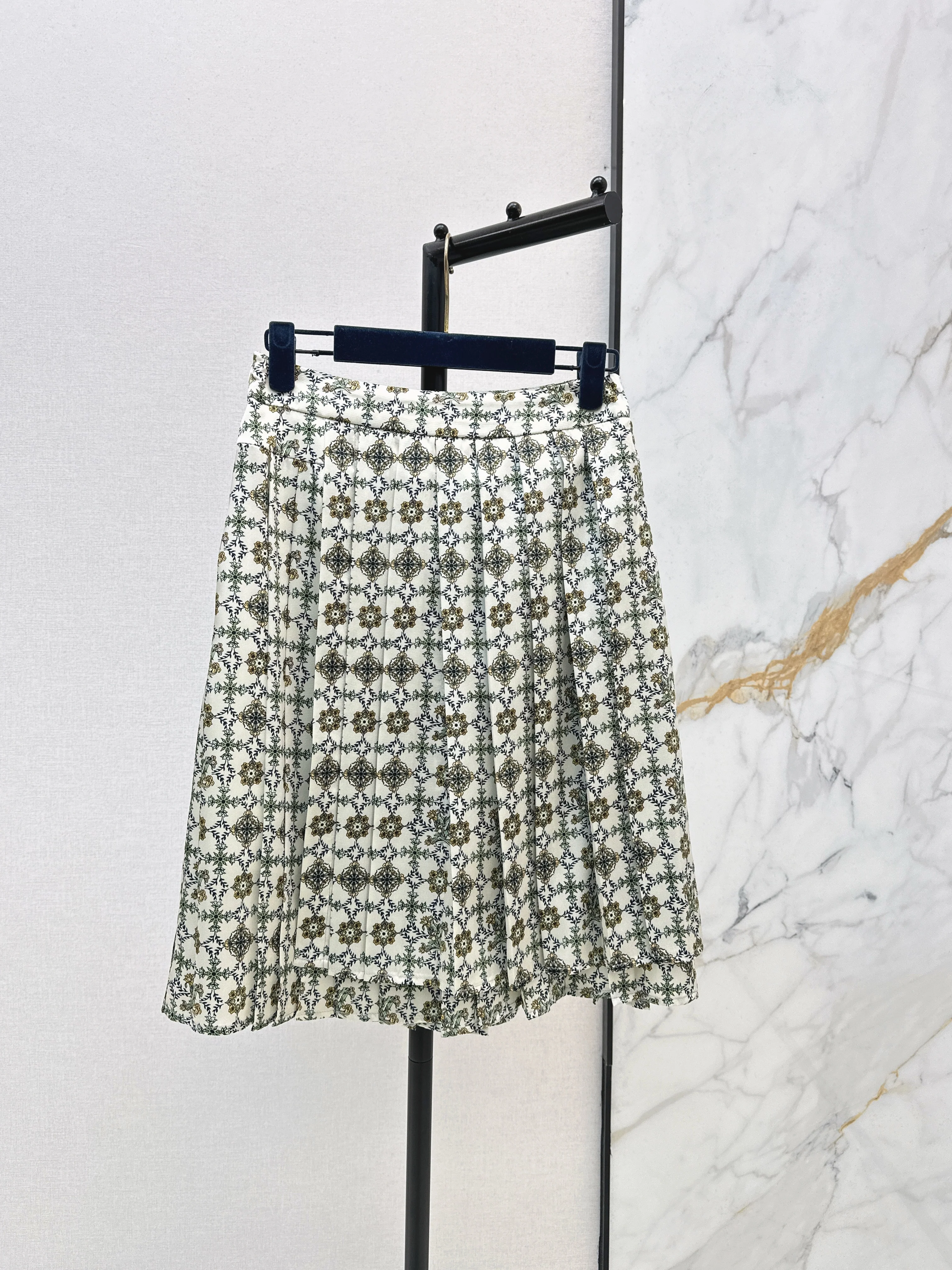 Printed Pleated Midi Skirt