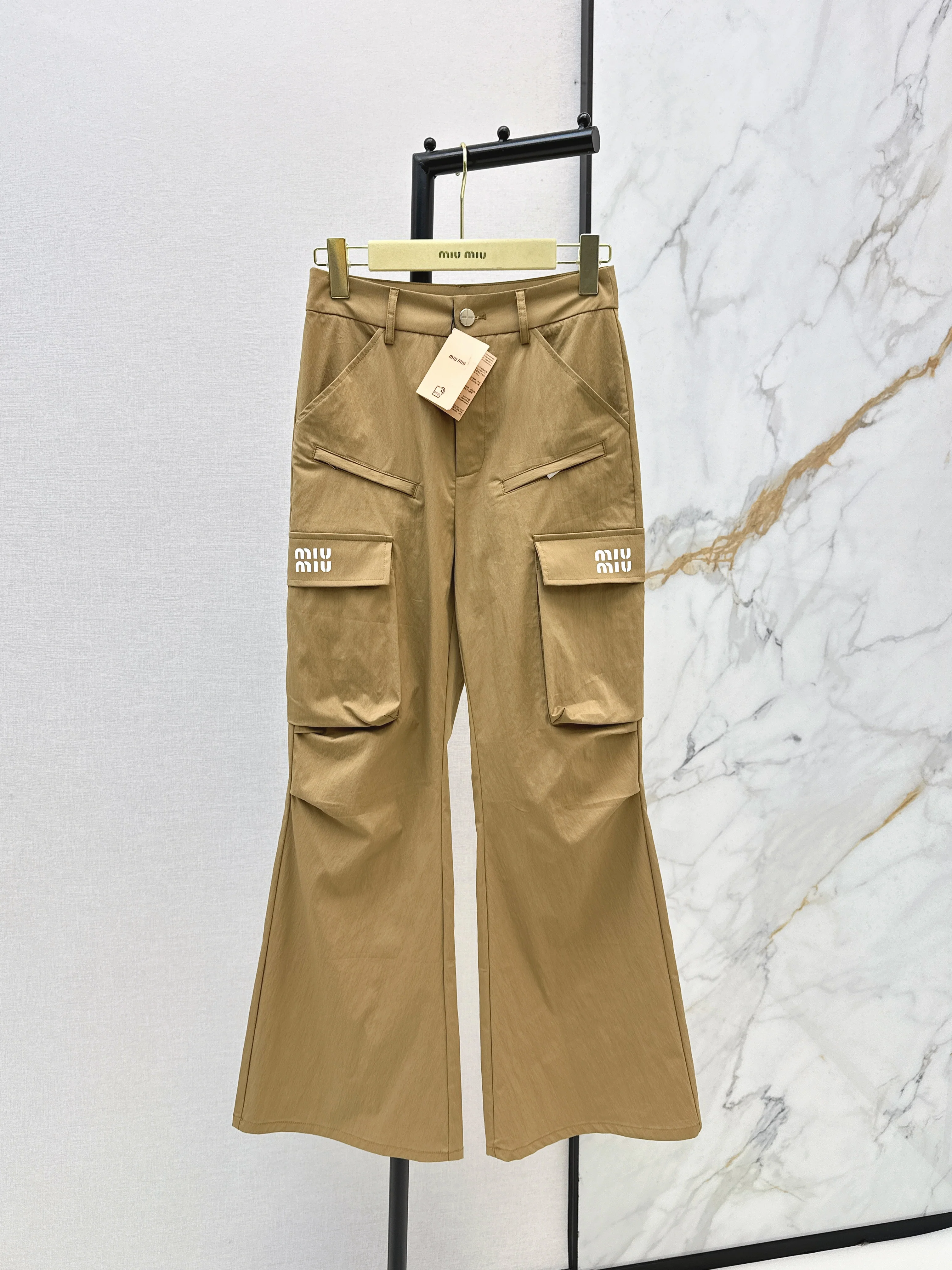 26ss Cargo-style wide-leg trousers