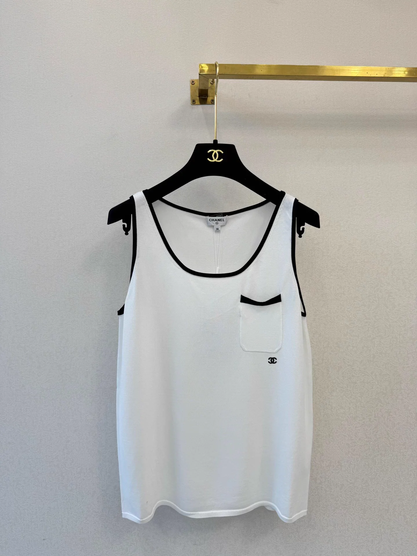 Color-blocked camisole top