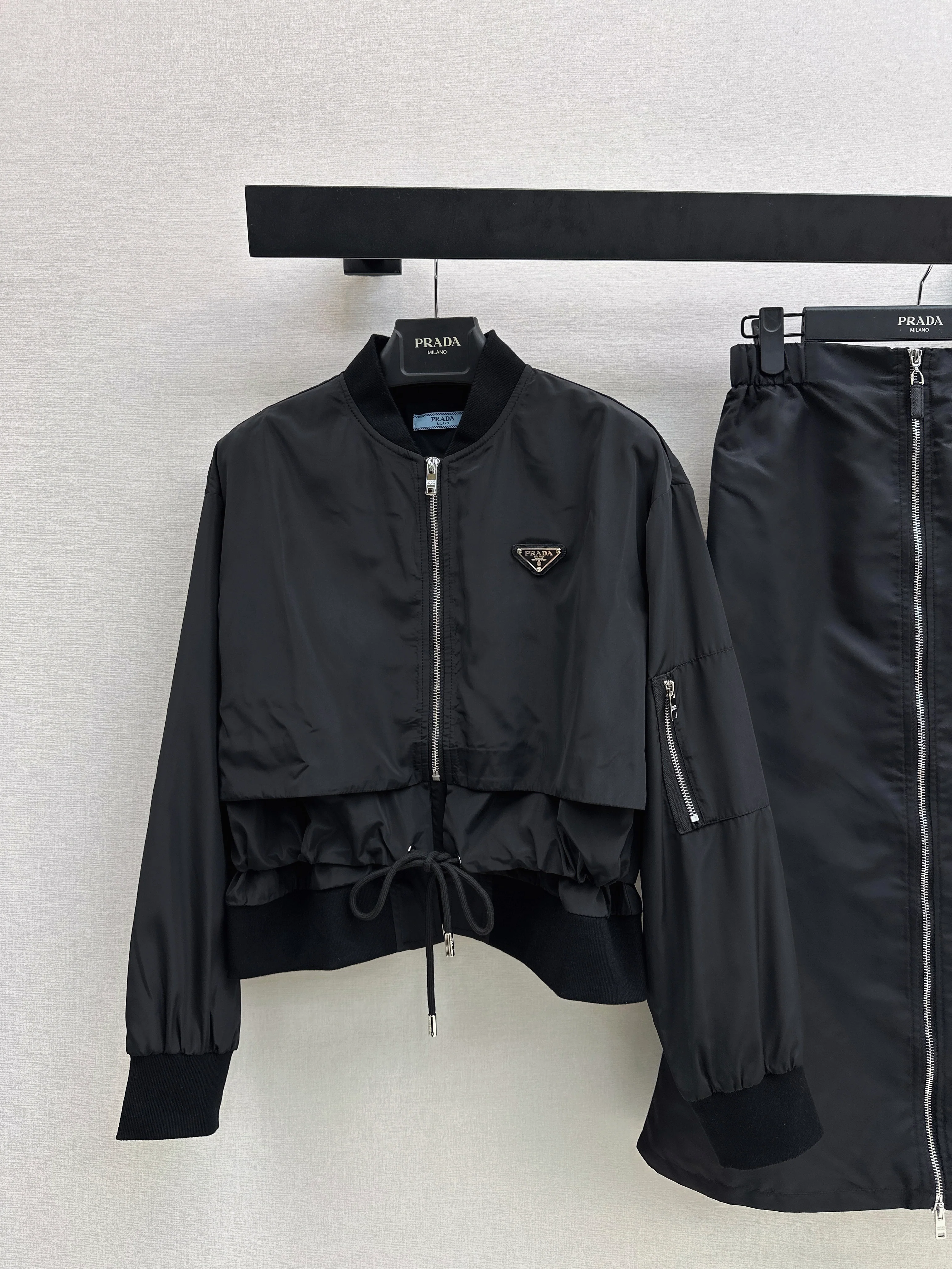 Stand-up collar nylon jacket + zip-up skirt