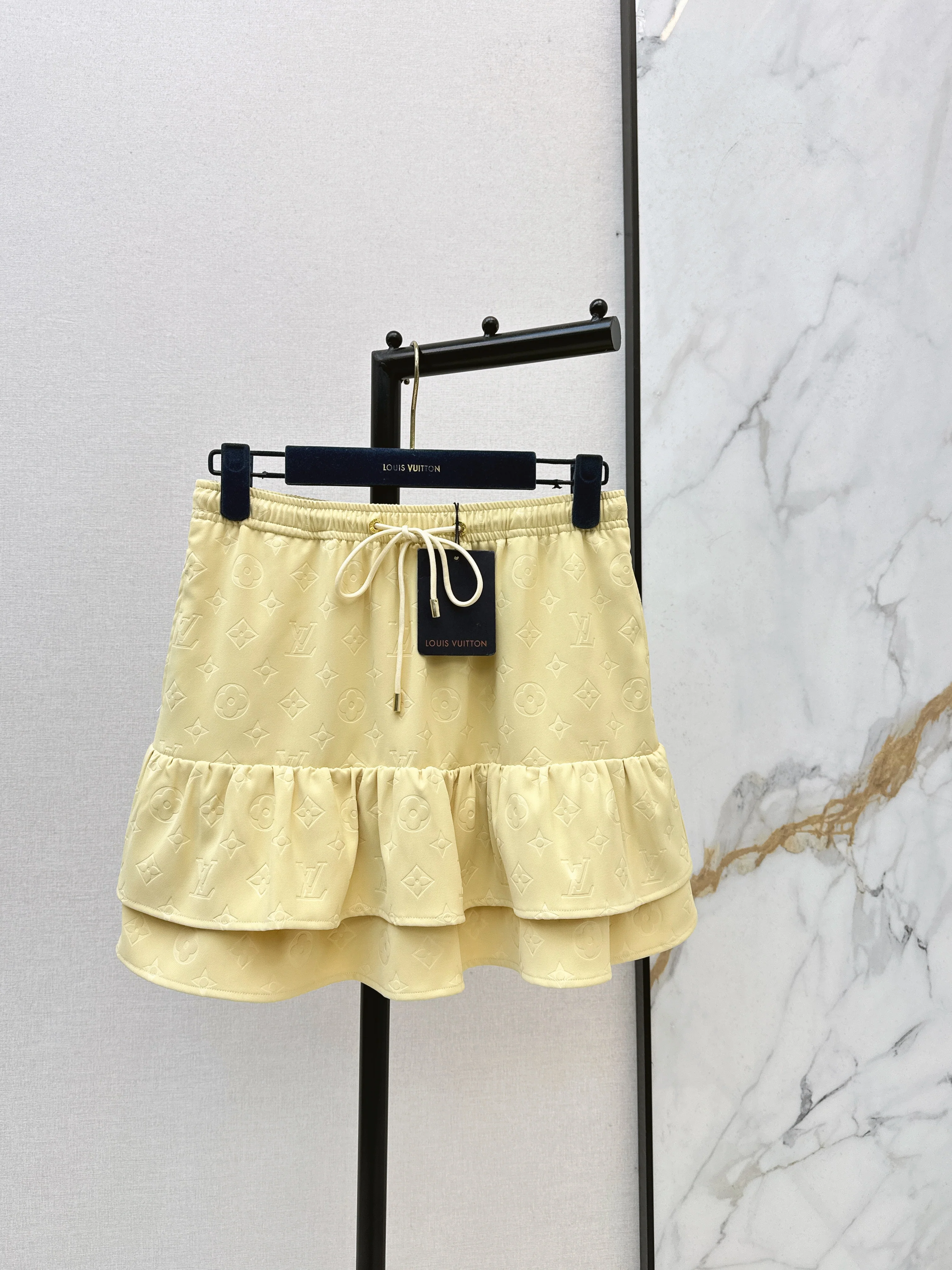 Embossed fishtail midi skirt