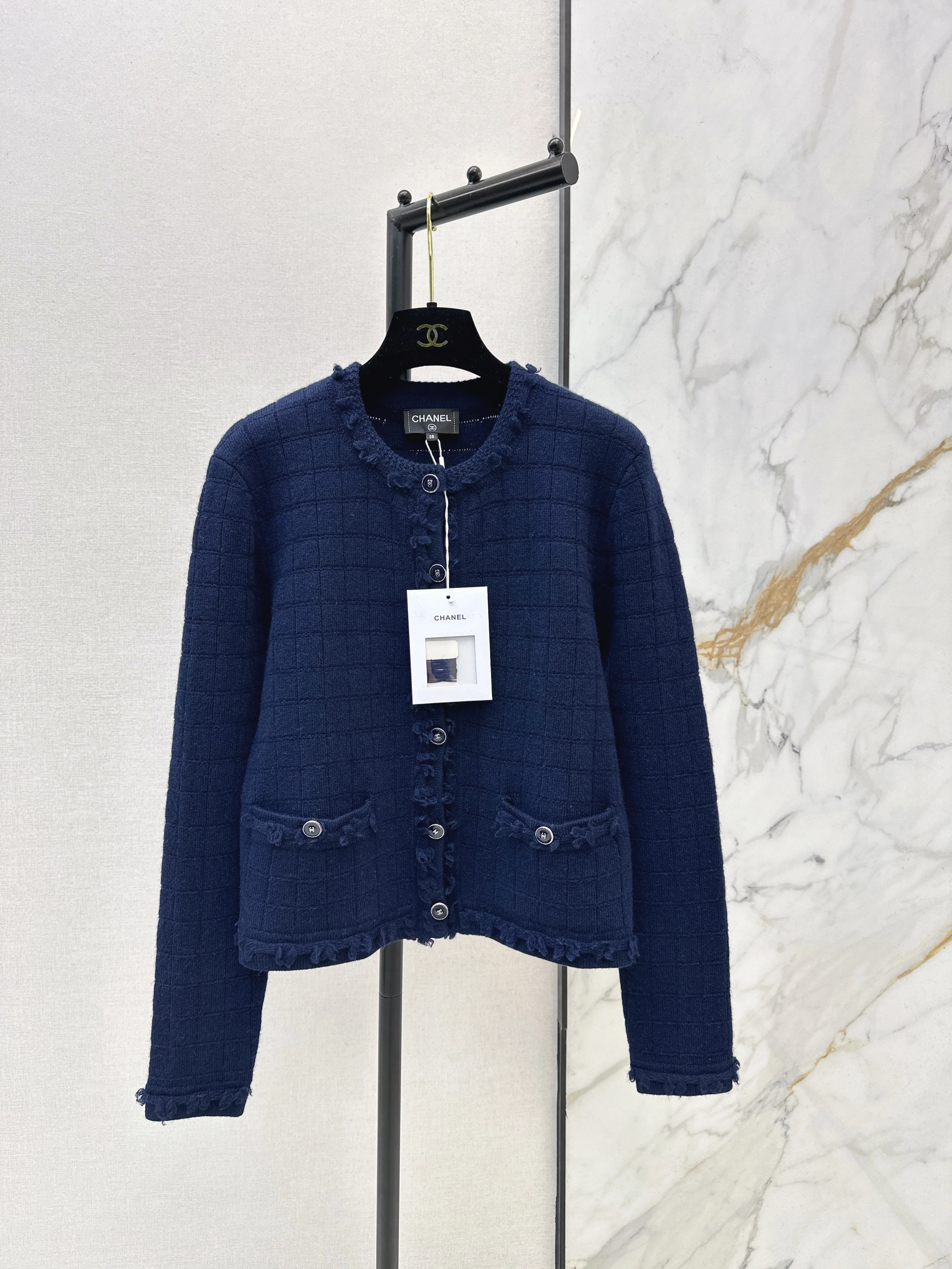 Crew Neck Knit Cardigan