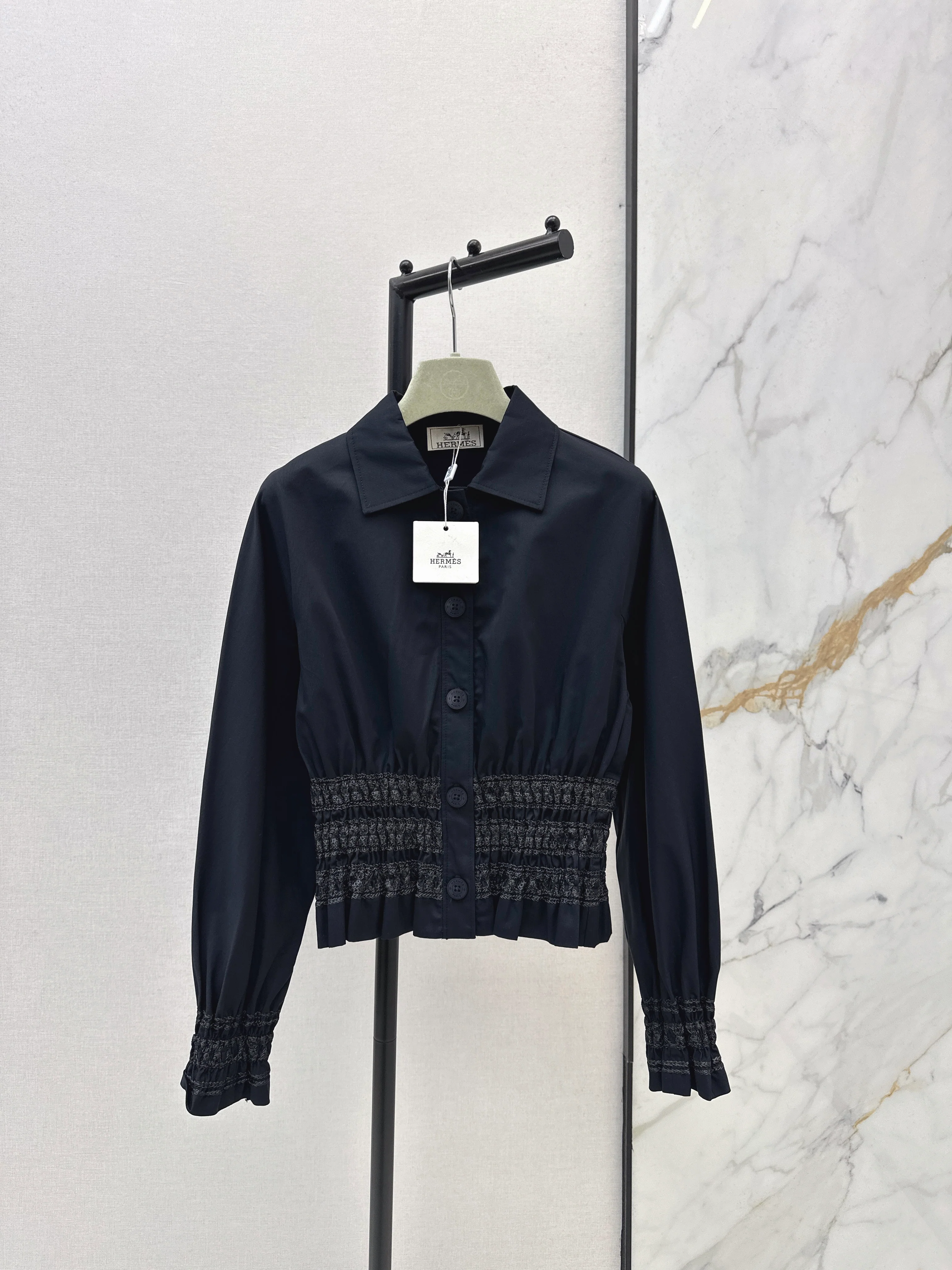 Color-blocked gathered shirt