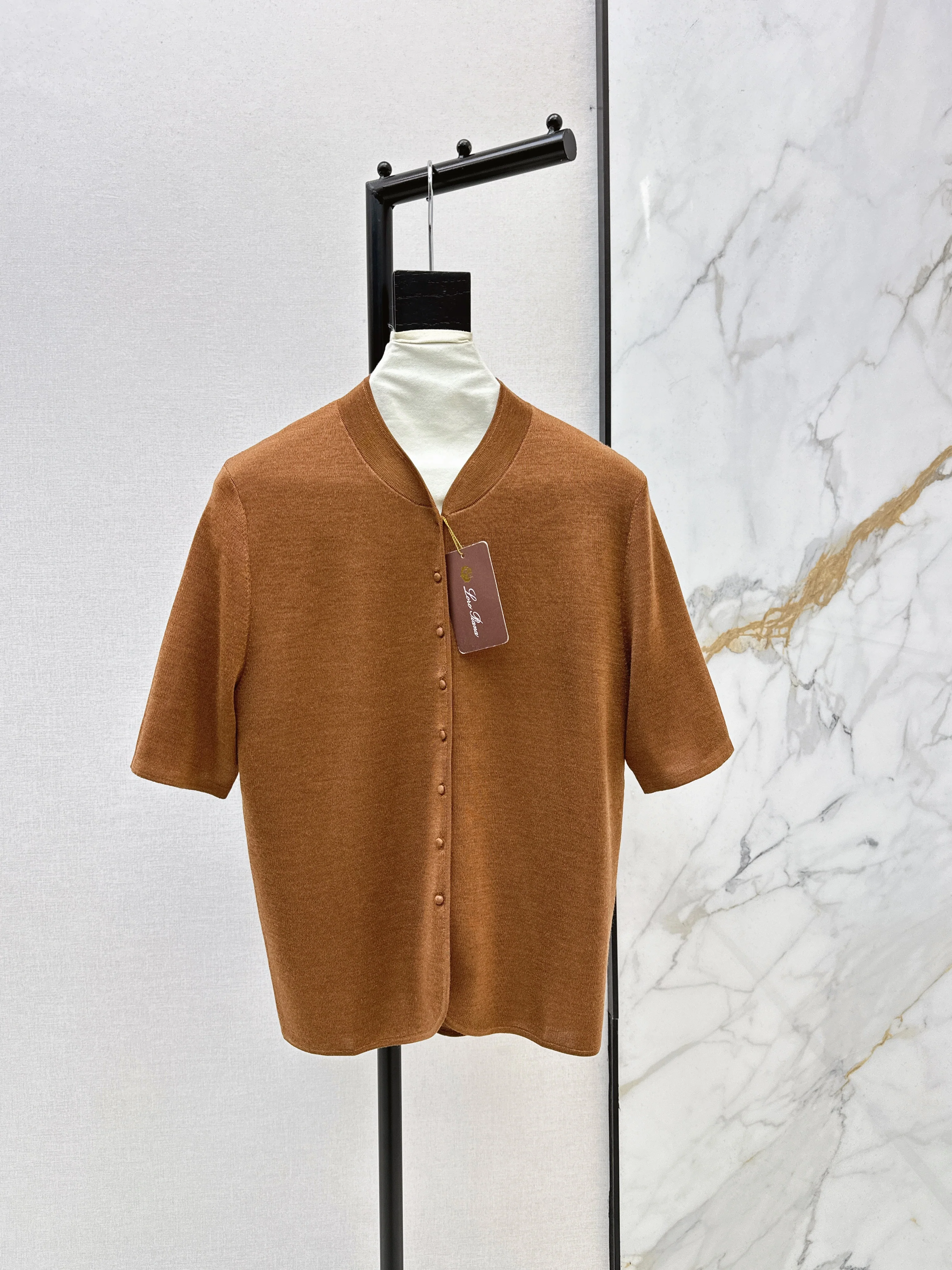 Old-school style T-shirt