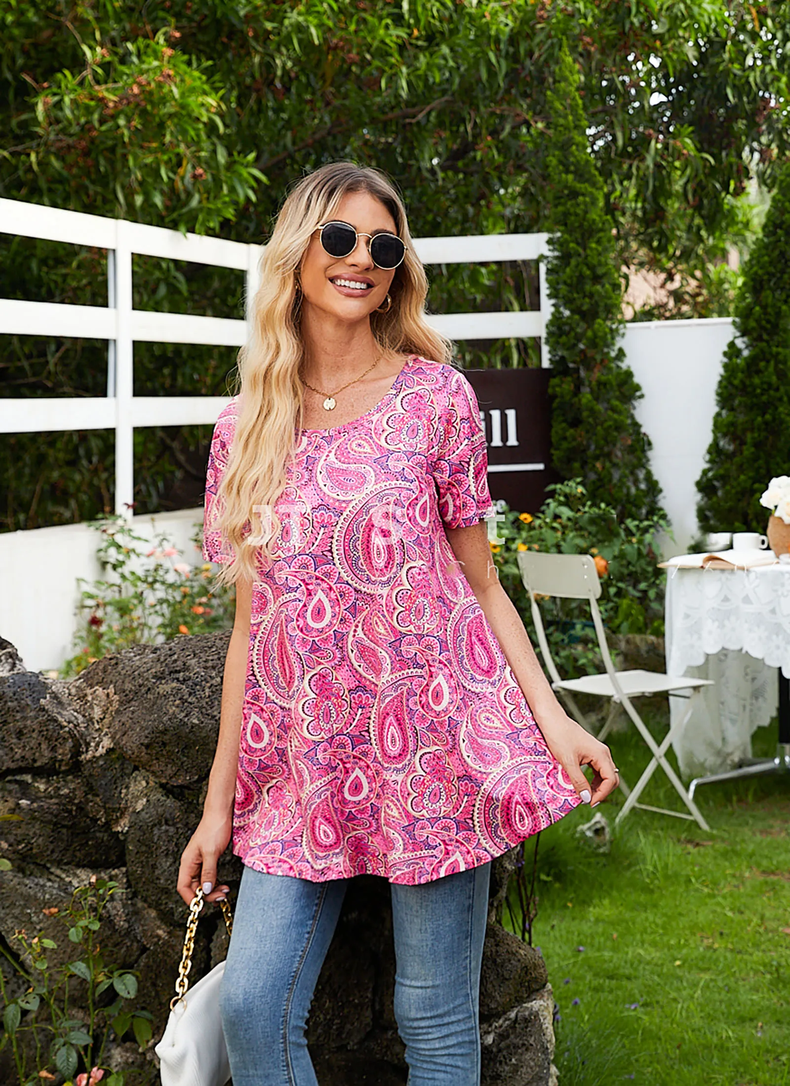 Tunic Tops for Women Plus Size Short Sleeve Crew Neck Swing Flare Loose T-Shirt Blouses to Wear with Leggings