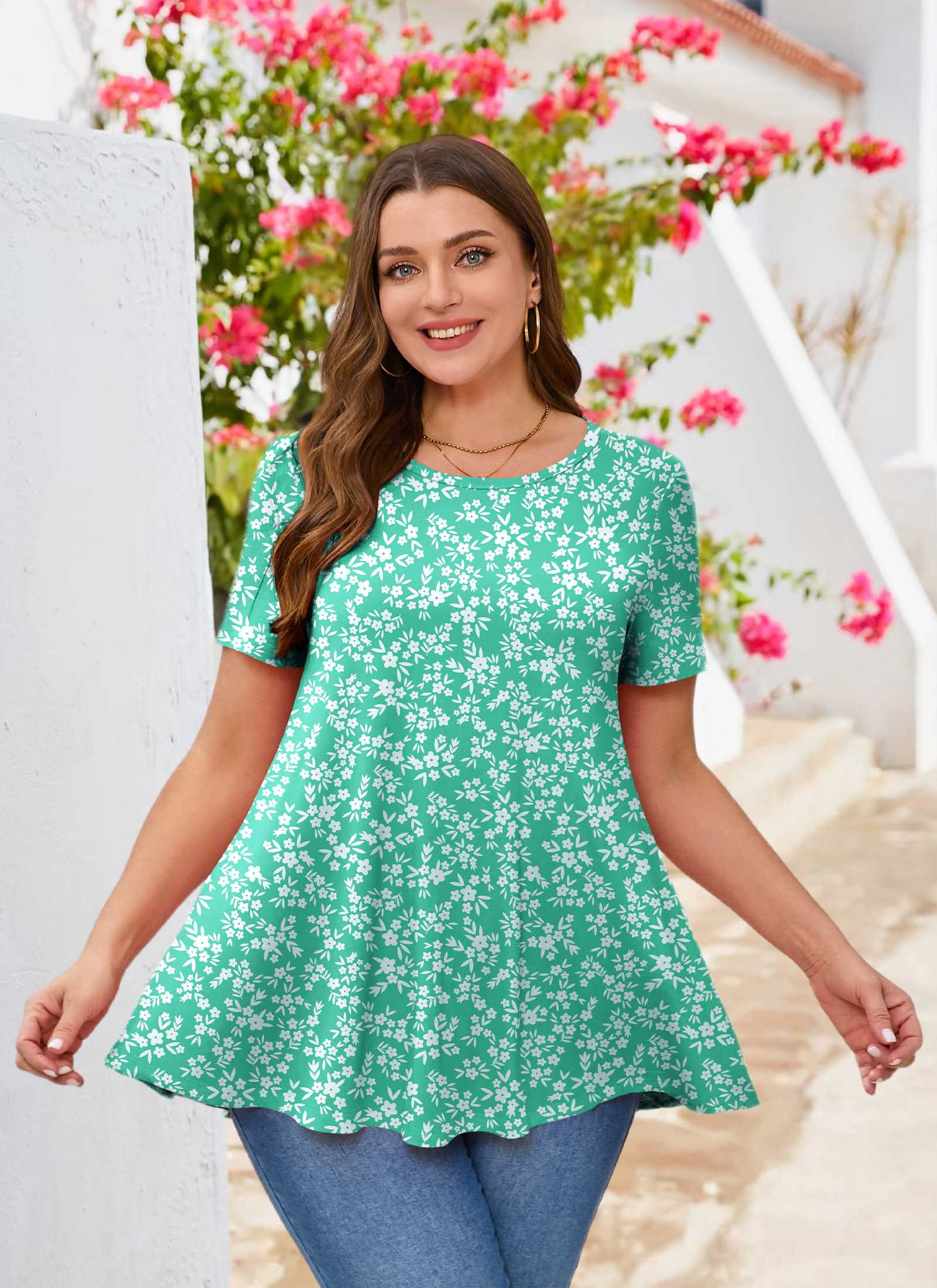 Tunic Tops for Women Plus Size Short Sleeve Crew Neck Swing Flare Loose T-Shirt Blouses to Wear with Leggings