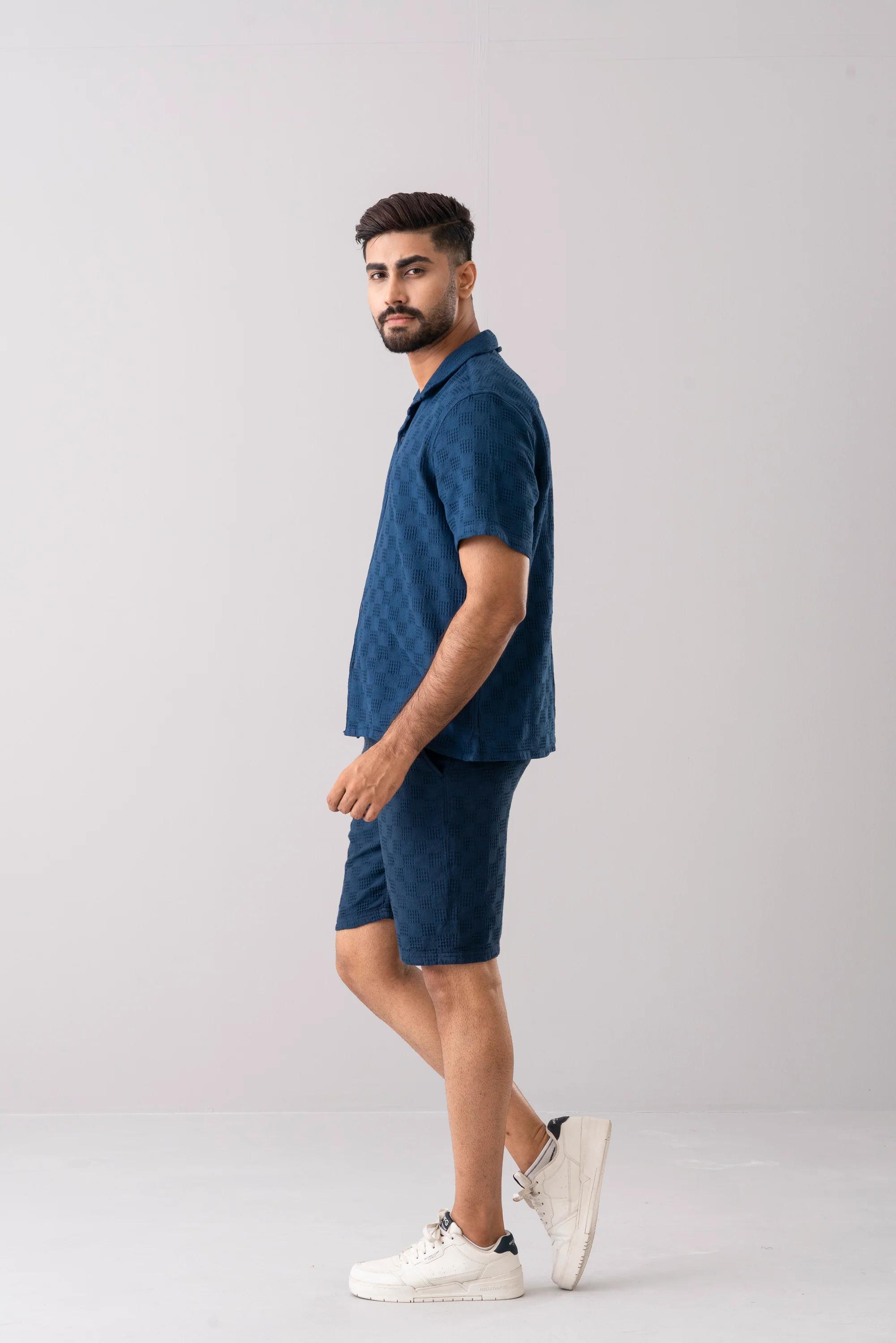 Regular Fit Textured Shorts - XTXFMF