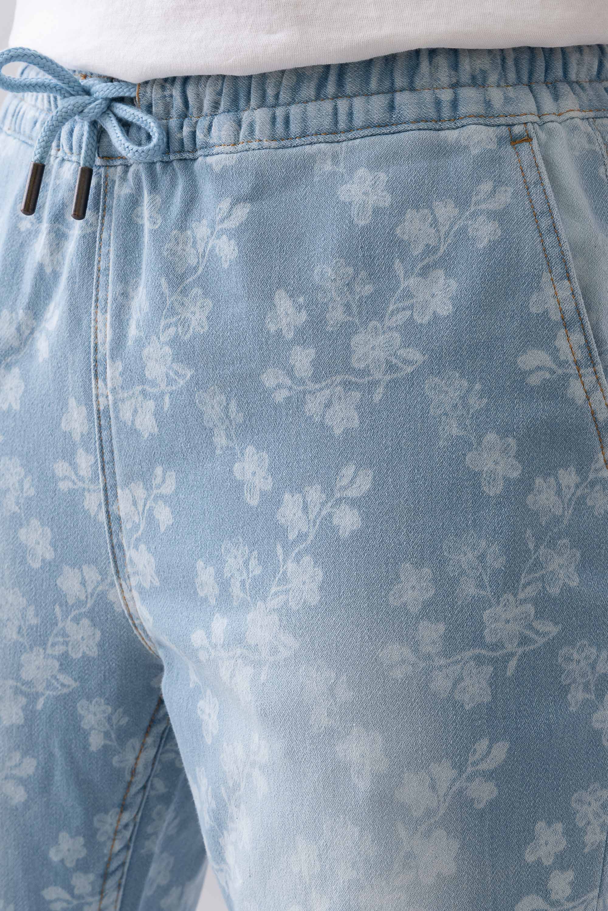 Regular Fit Flower-Printed Jeans - XTXFMF