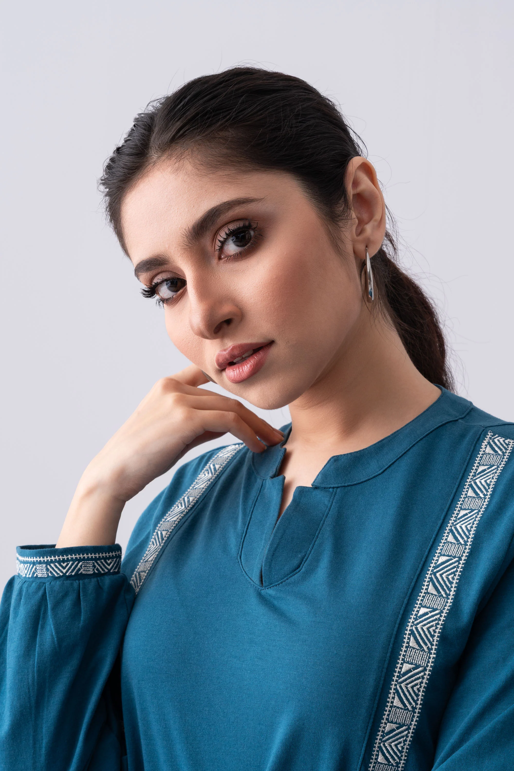 Relaxed Fit Short-Length Knit Top - XTXFMF