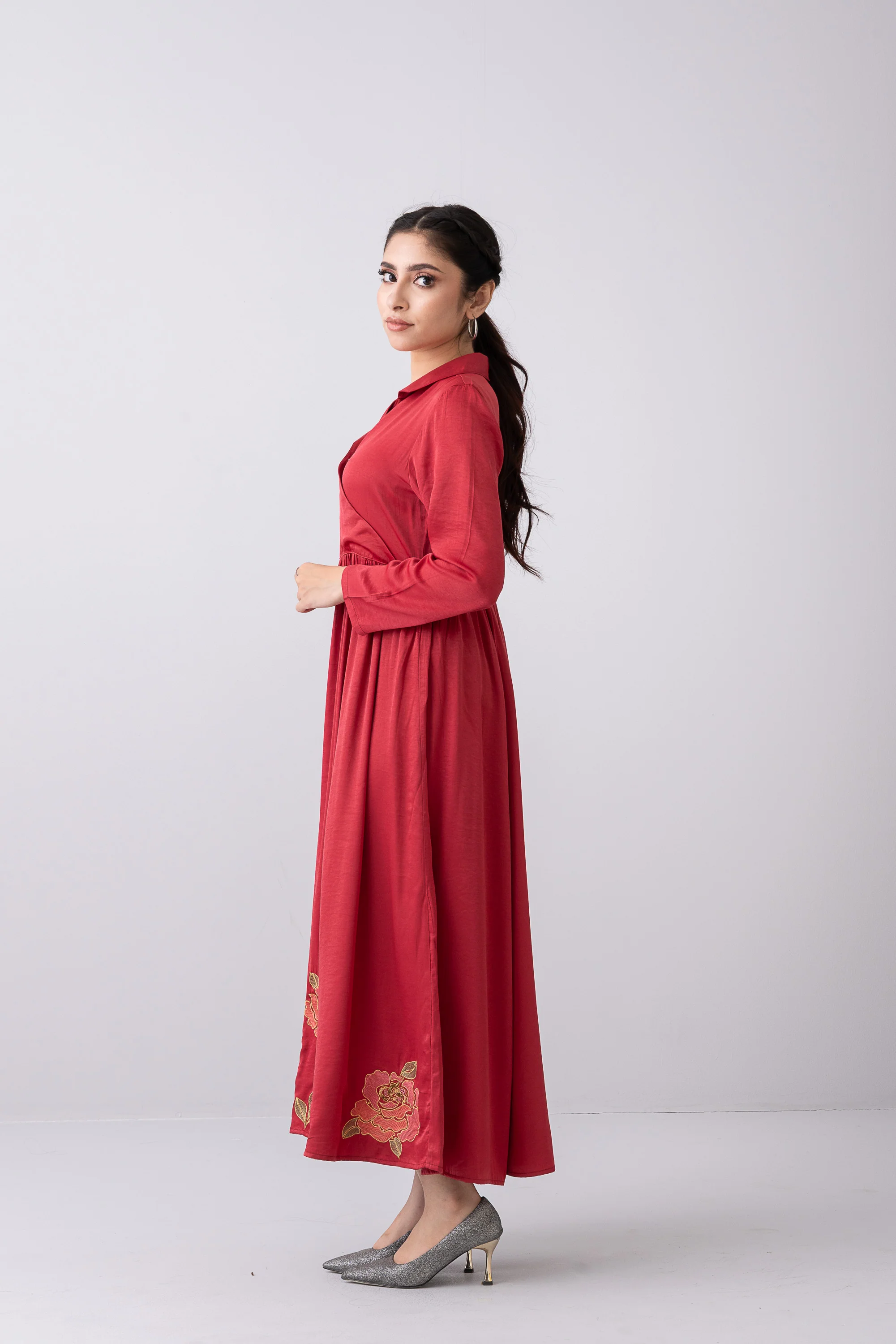 Rose-Detailed Satin Long Dress - XTXFMF