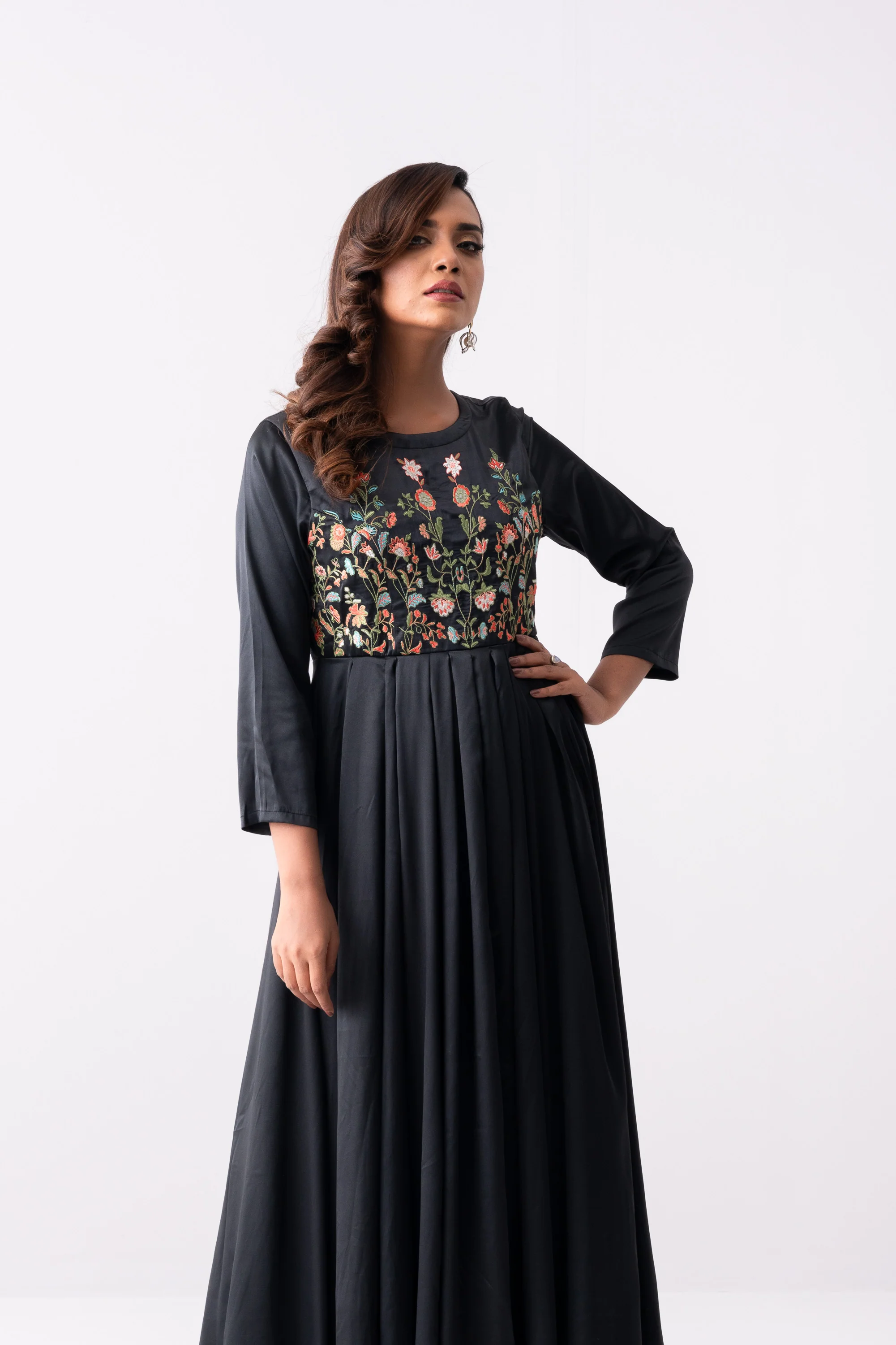 Floral Embroidered Satin Long Dress - XTXFMF