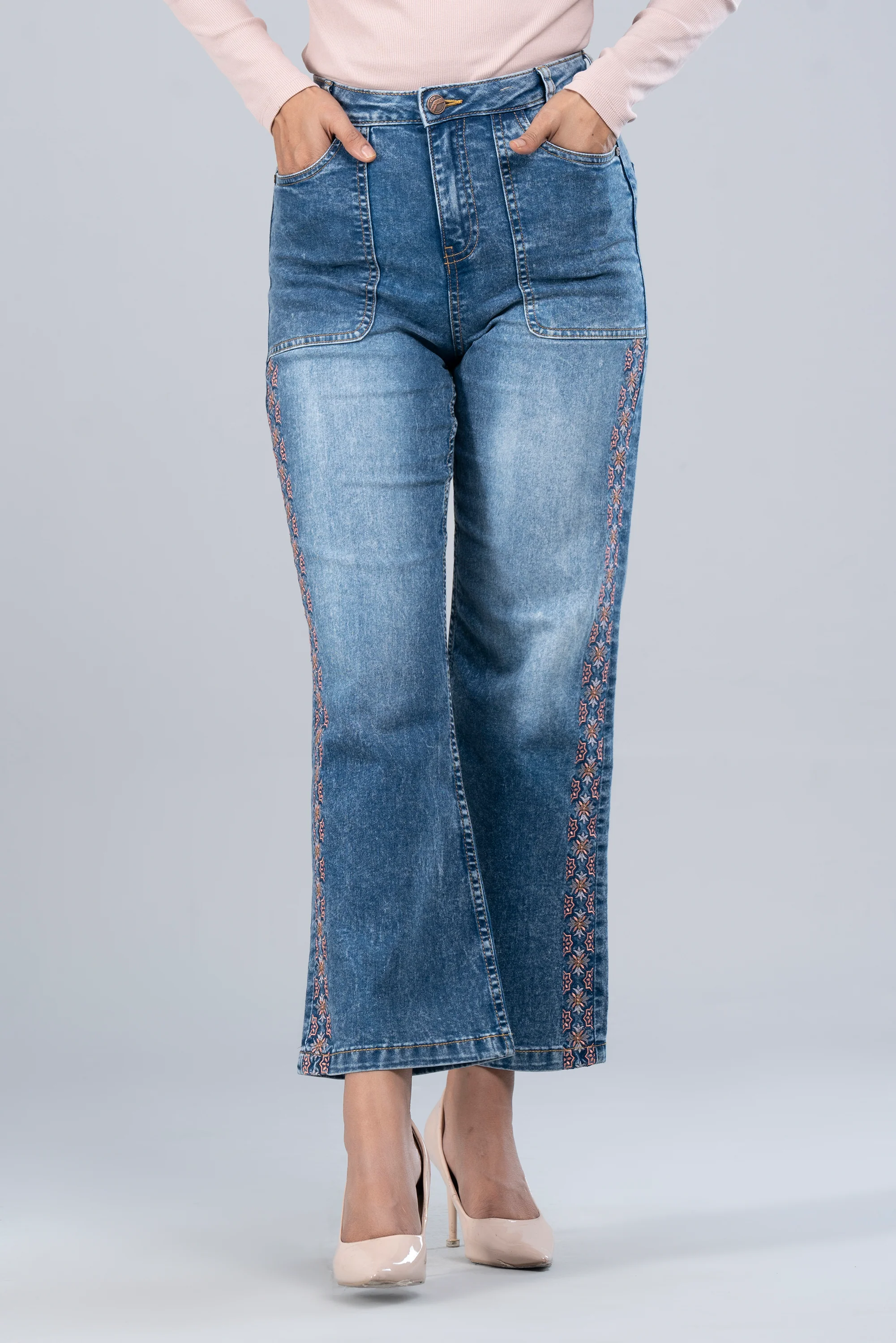 Wide-Leg Embroidered Denim - XTXFMF
