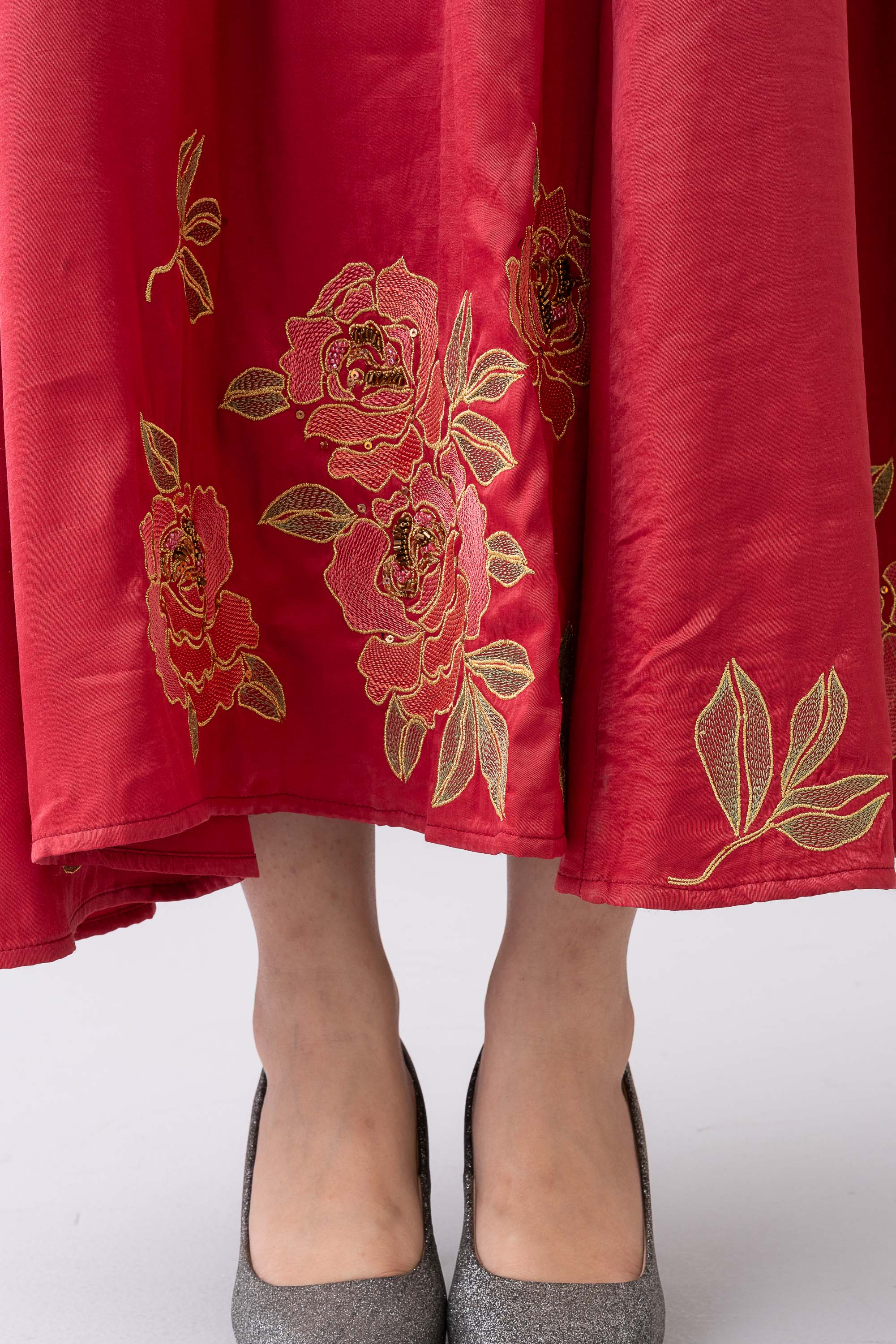 Rose-Detailed Satin Long Dress - XTXFMF