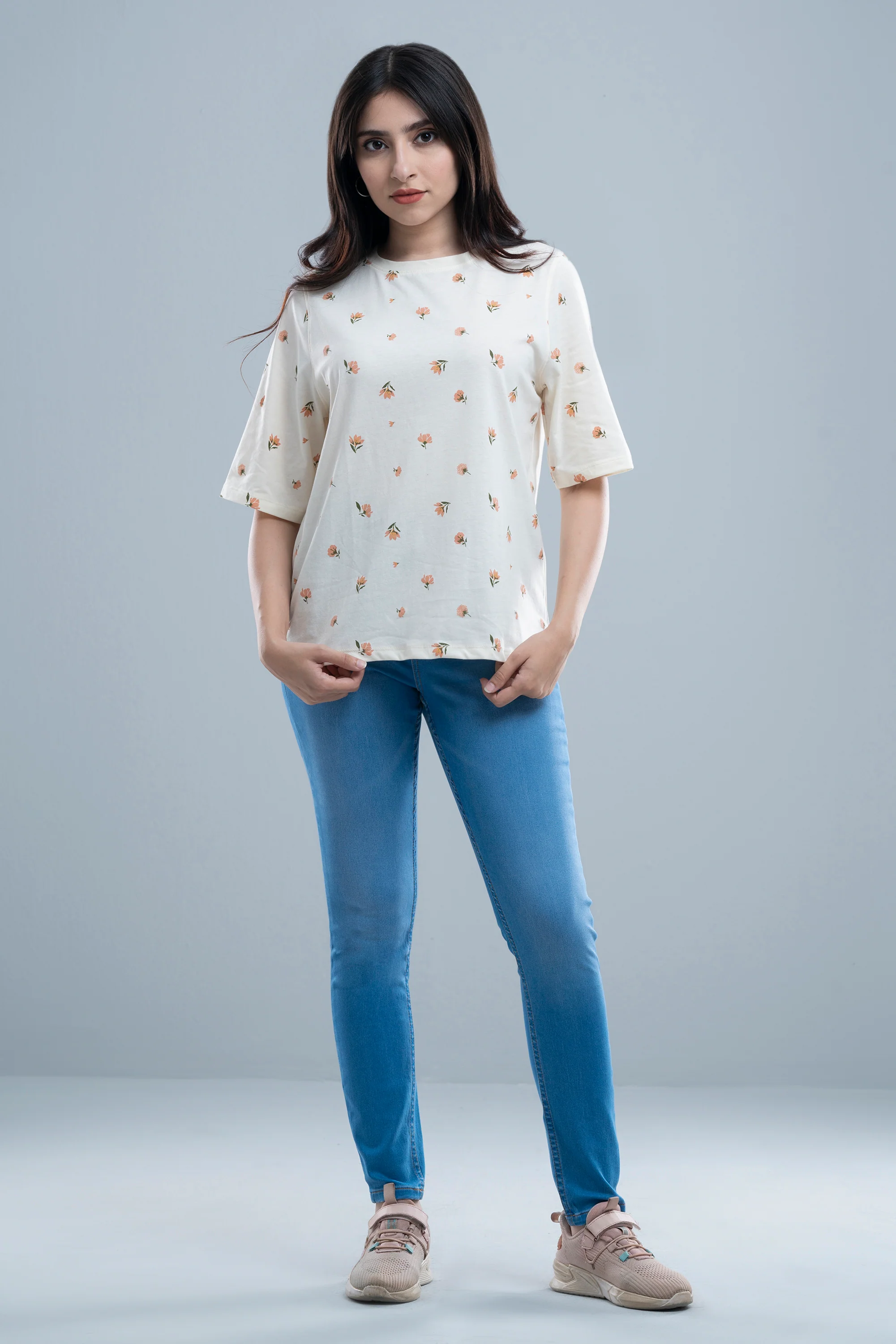 Relaxed Fit Floral Printed T-Shirt - XTXFMF