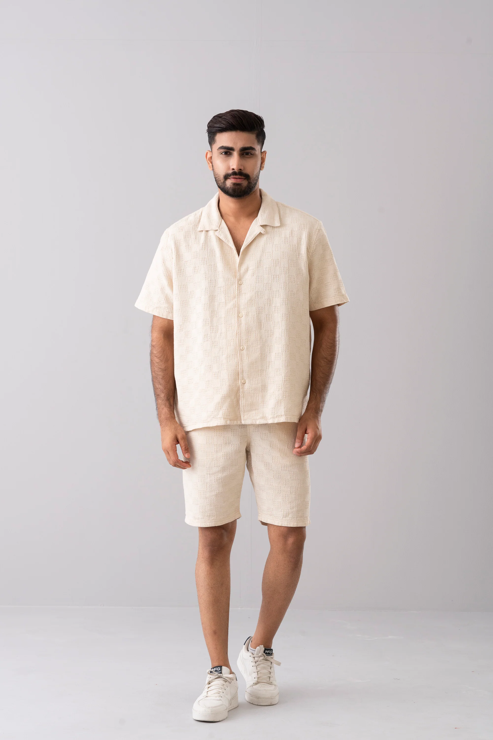 Regular Fit Textured Shorts - XTXFMF