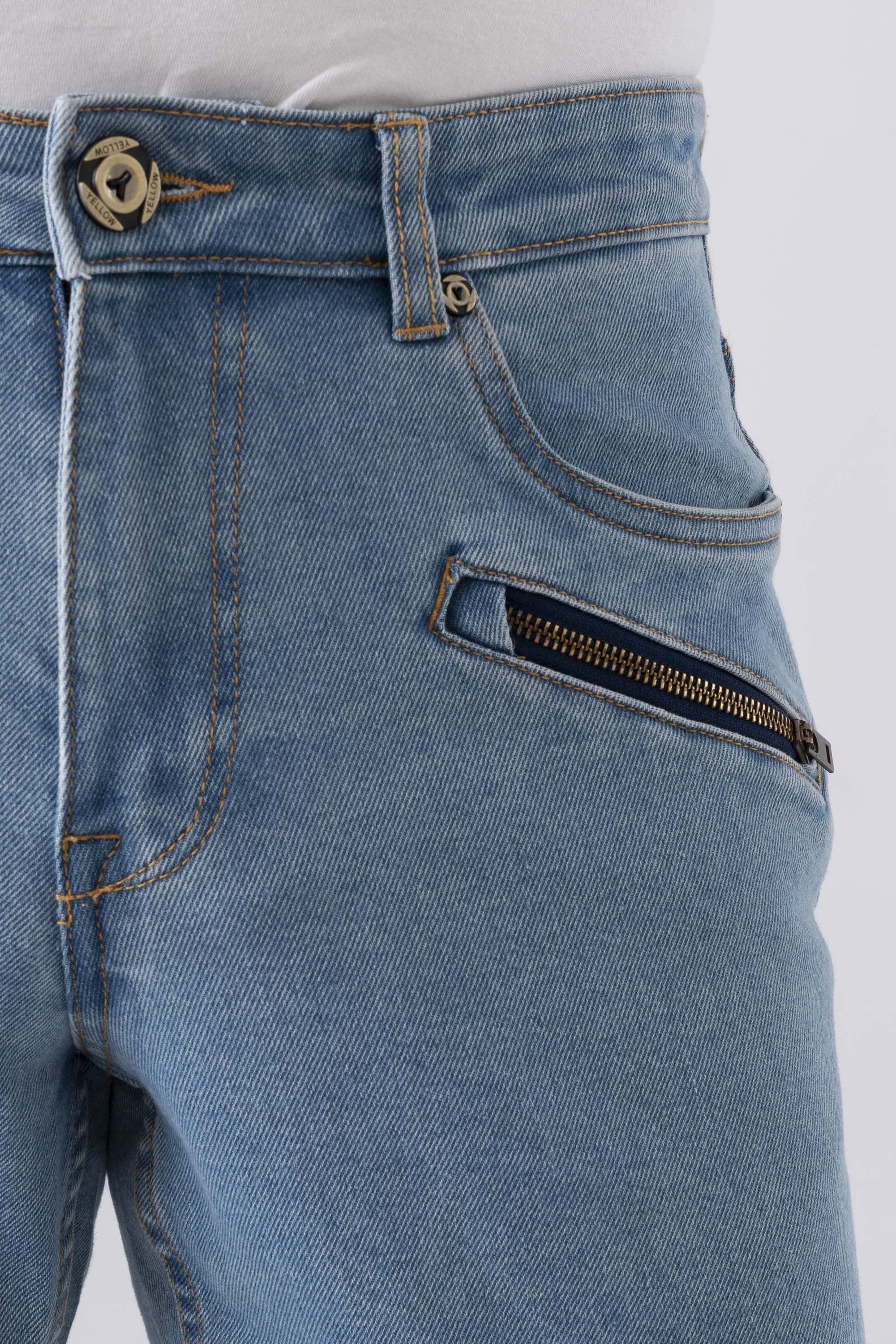 Straight Fit Sky Blue Jeans - XTXFMF