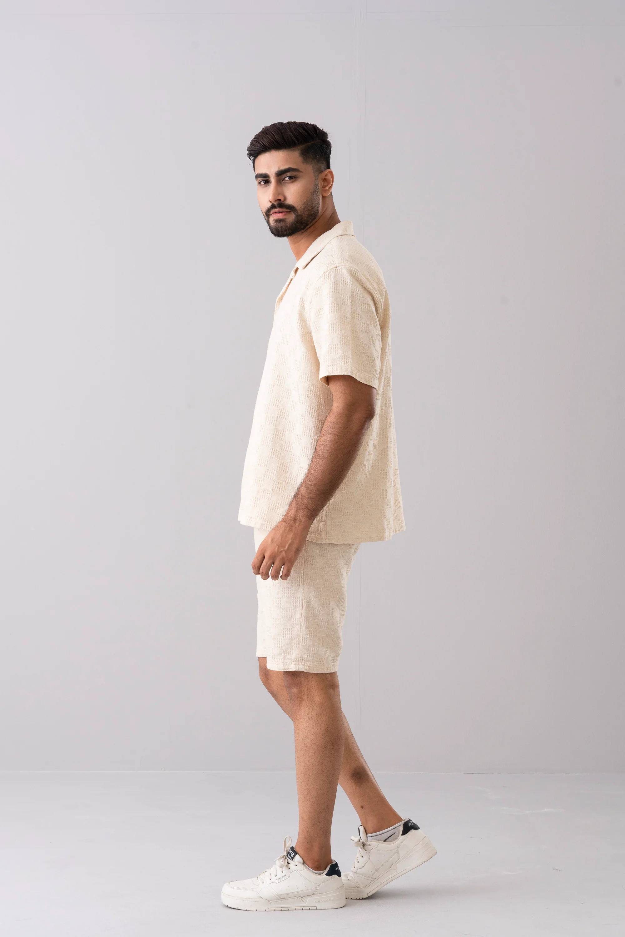 Regular Fit Textured Shorts - XTXFMF
