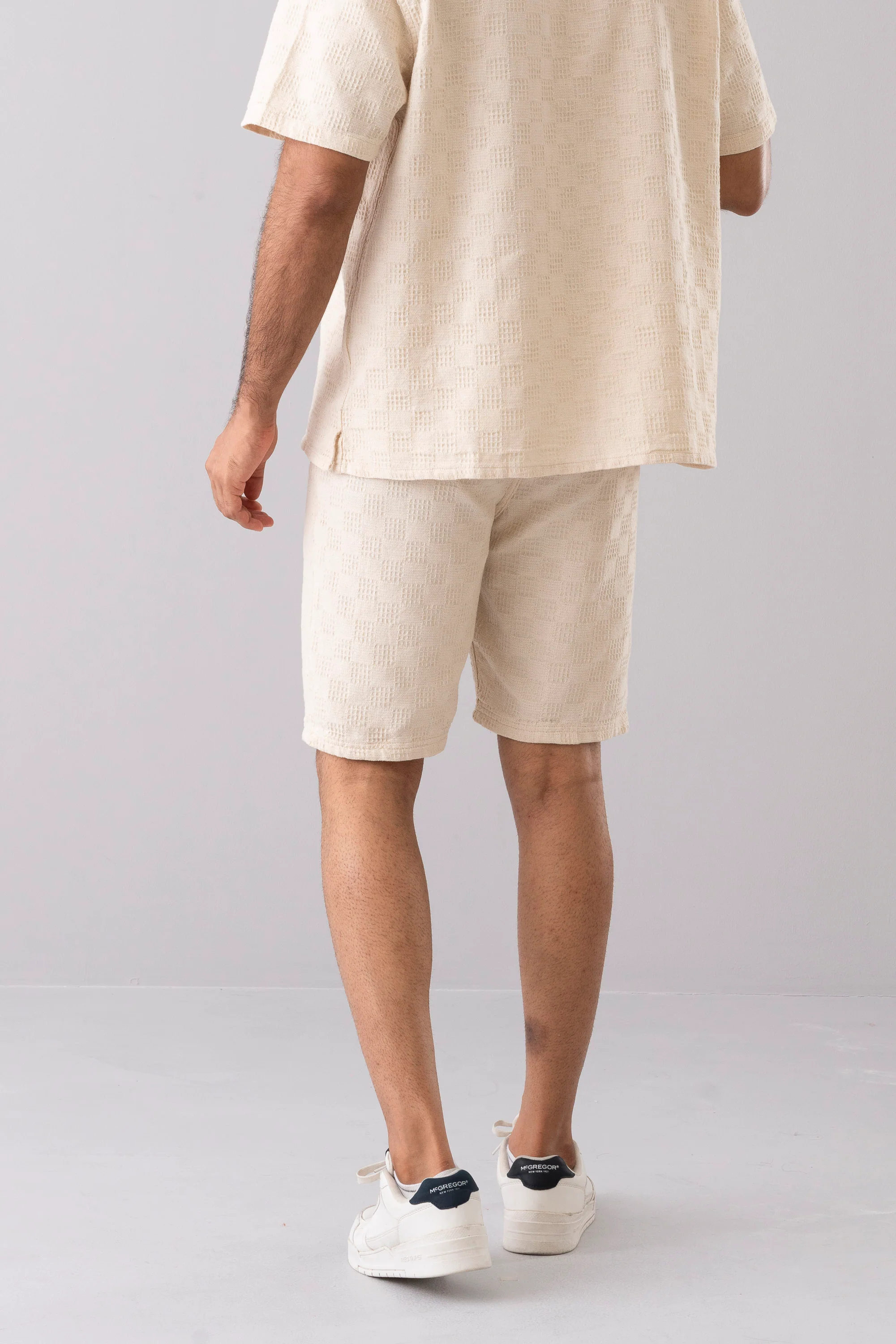 Regular Fit Textured Shorts - XTXFMF