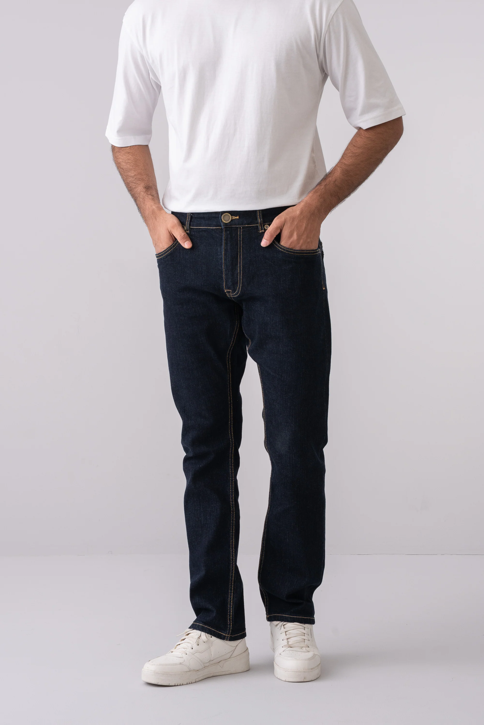 Straight Fit Raw Selvedge Jeans - XTXFMF