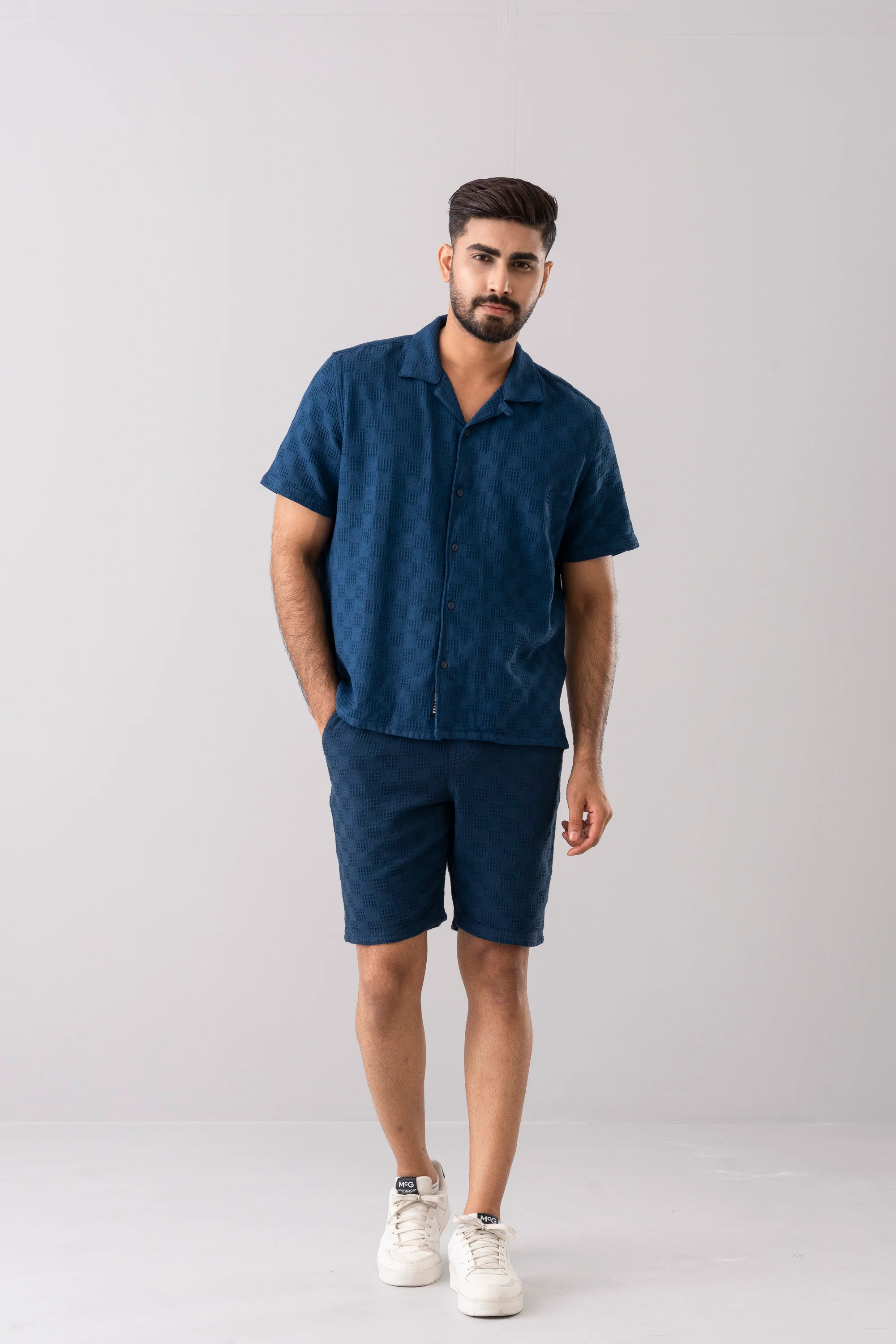 Regular Fit Textured Shorts - XTXFMF