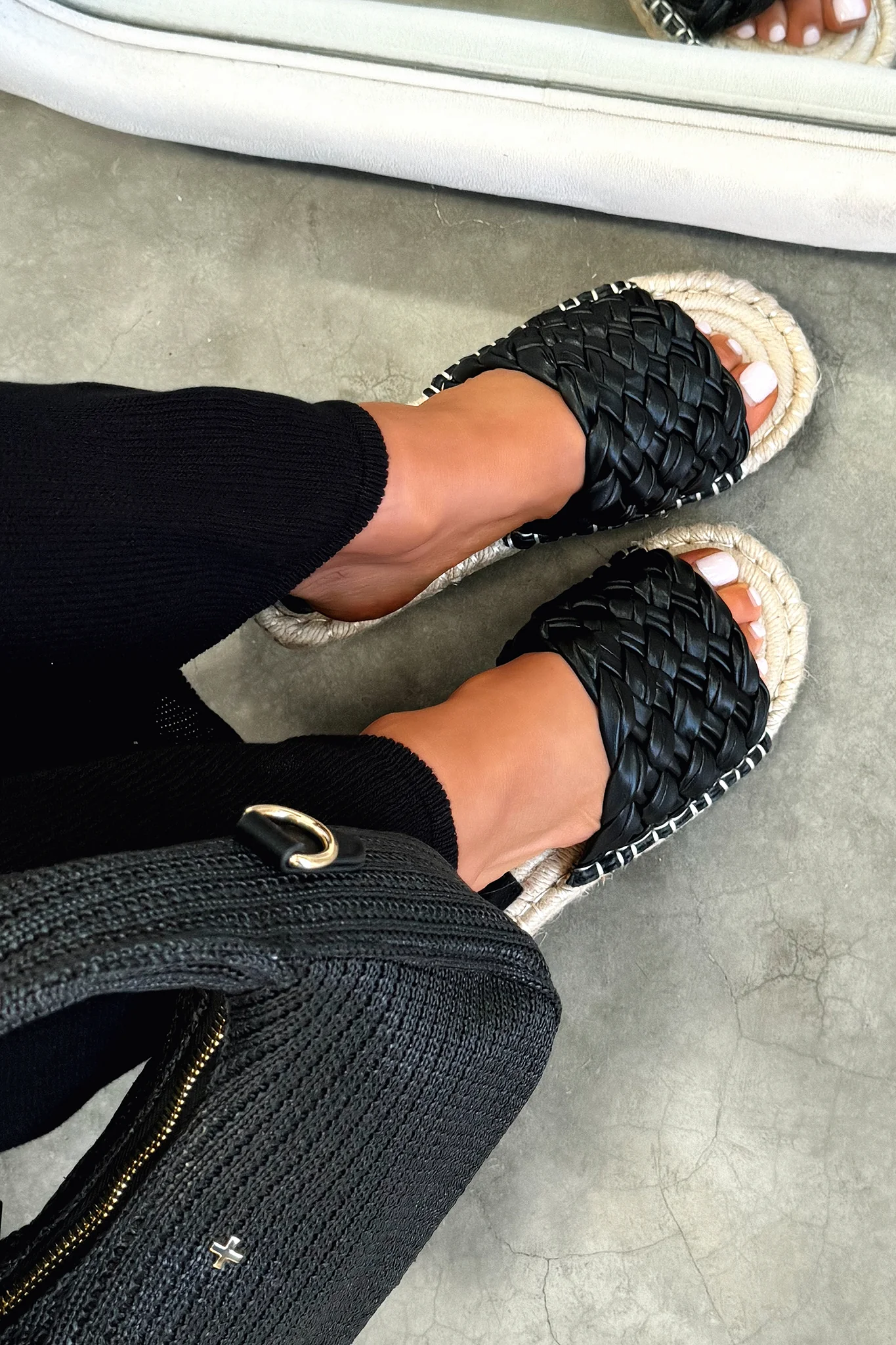 Maldive Slides - Black - XTXFMF