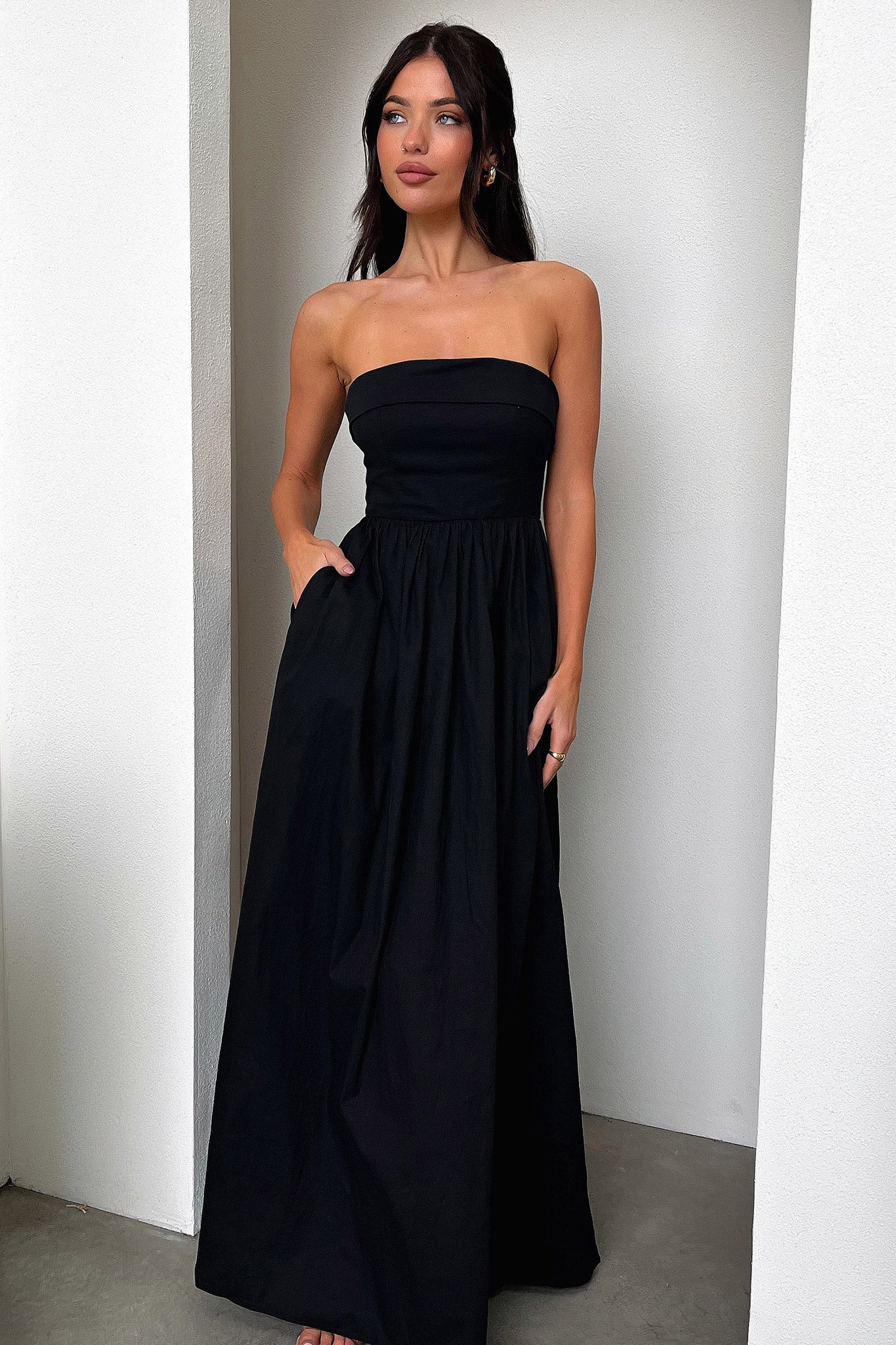 Cornell Maxi Dress - Black - XTXFMF