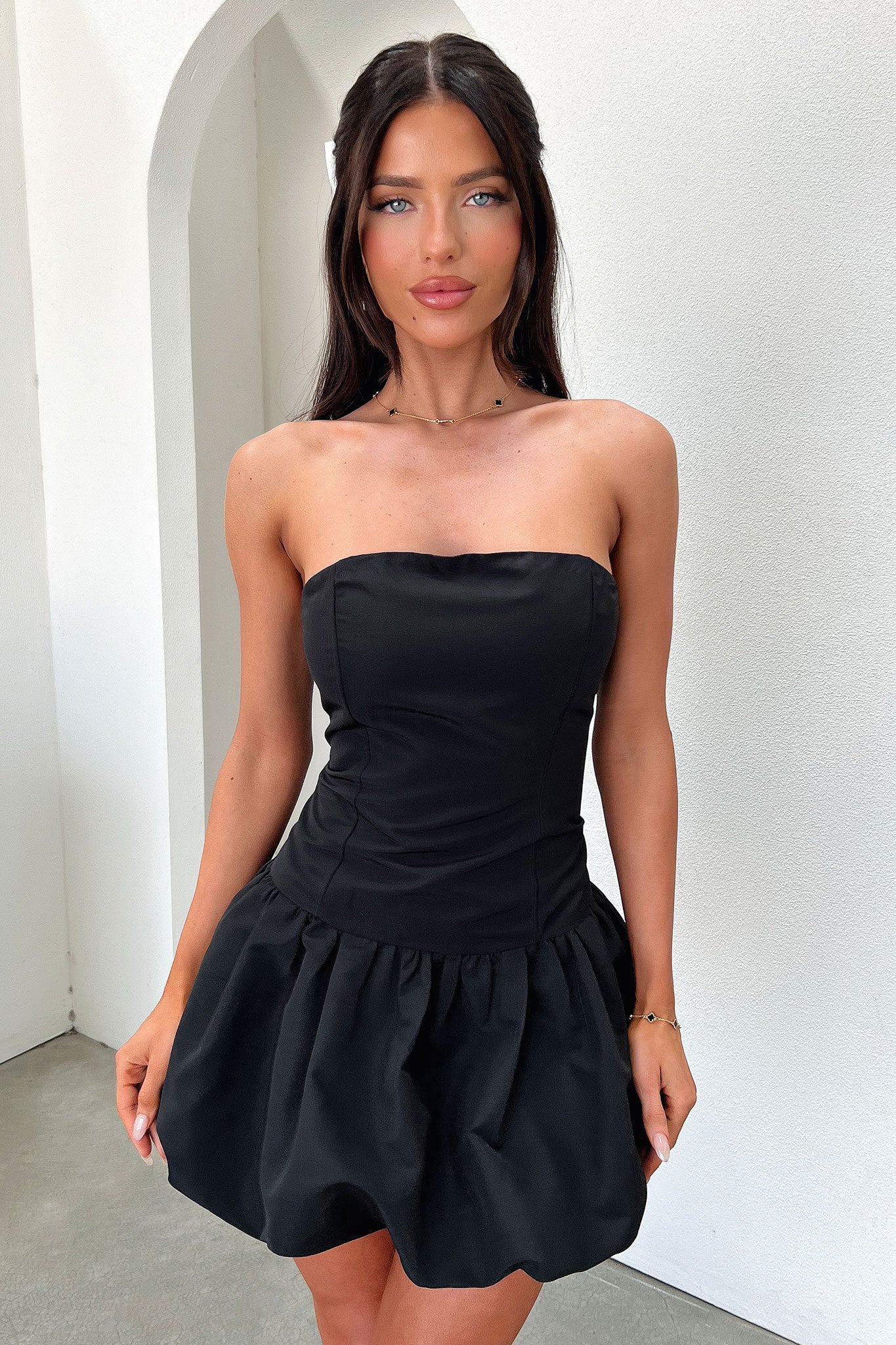 Kloe Bubble Skirt Strapless Mini Dress - Black - XTXFMF