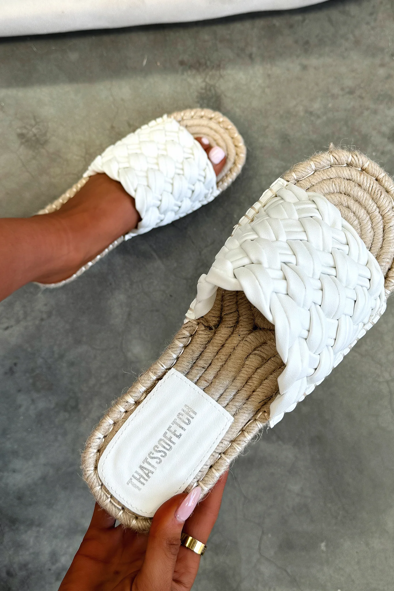 Maldive Slides - White - XTXFMF