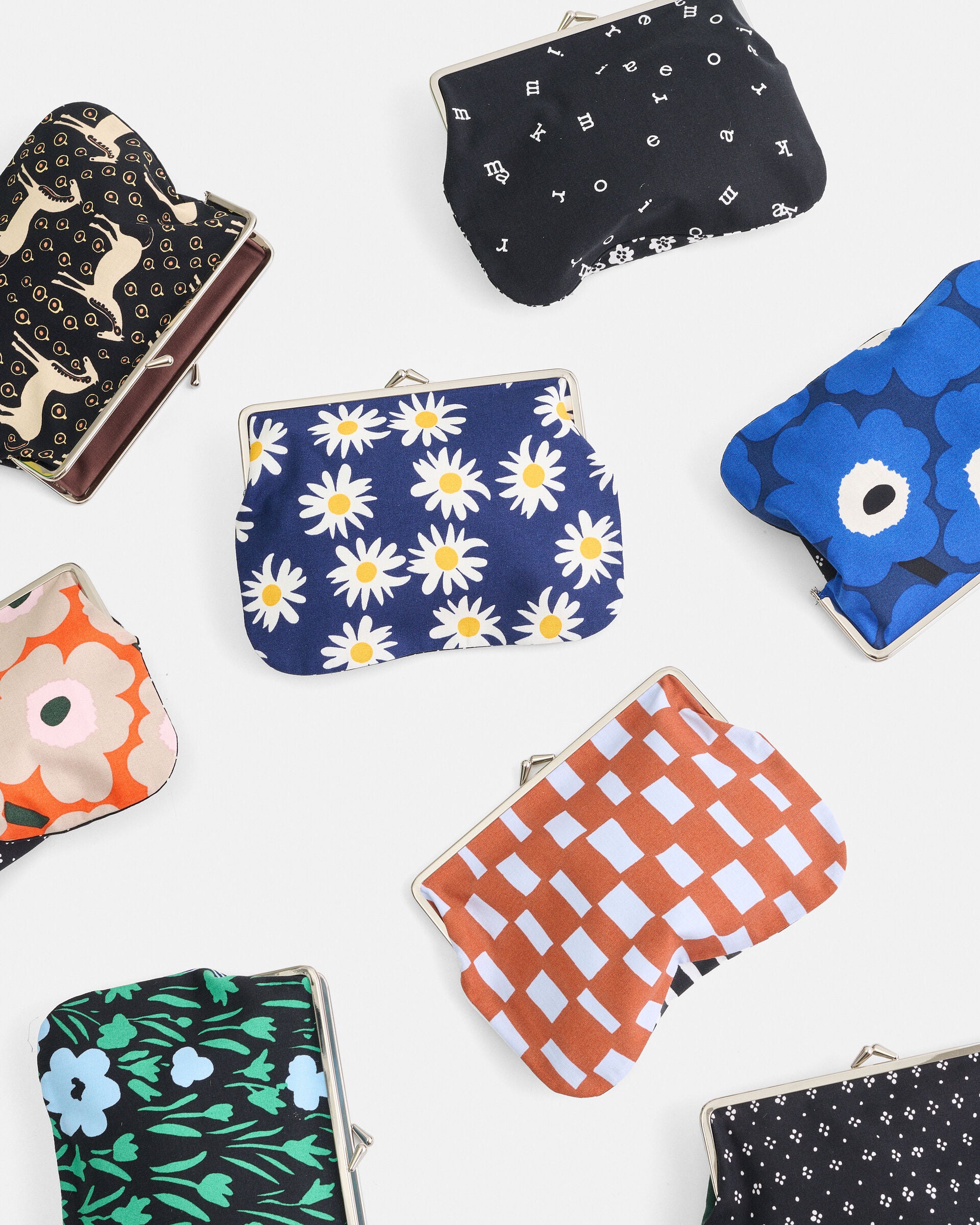Marimekko Random assortment Puolikas Kukkaro purse varying colours & patterns | Marimekko Outlet
