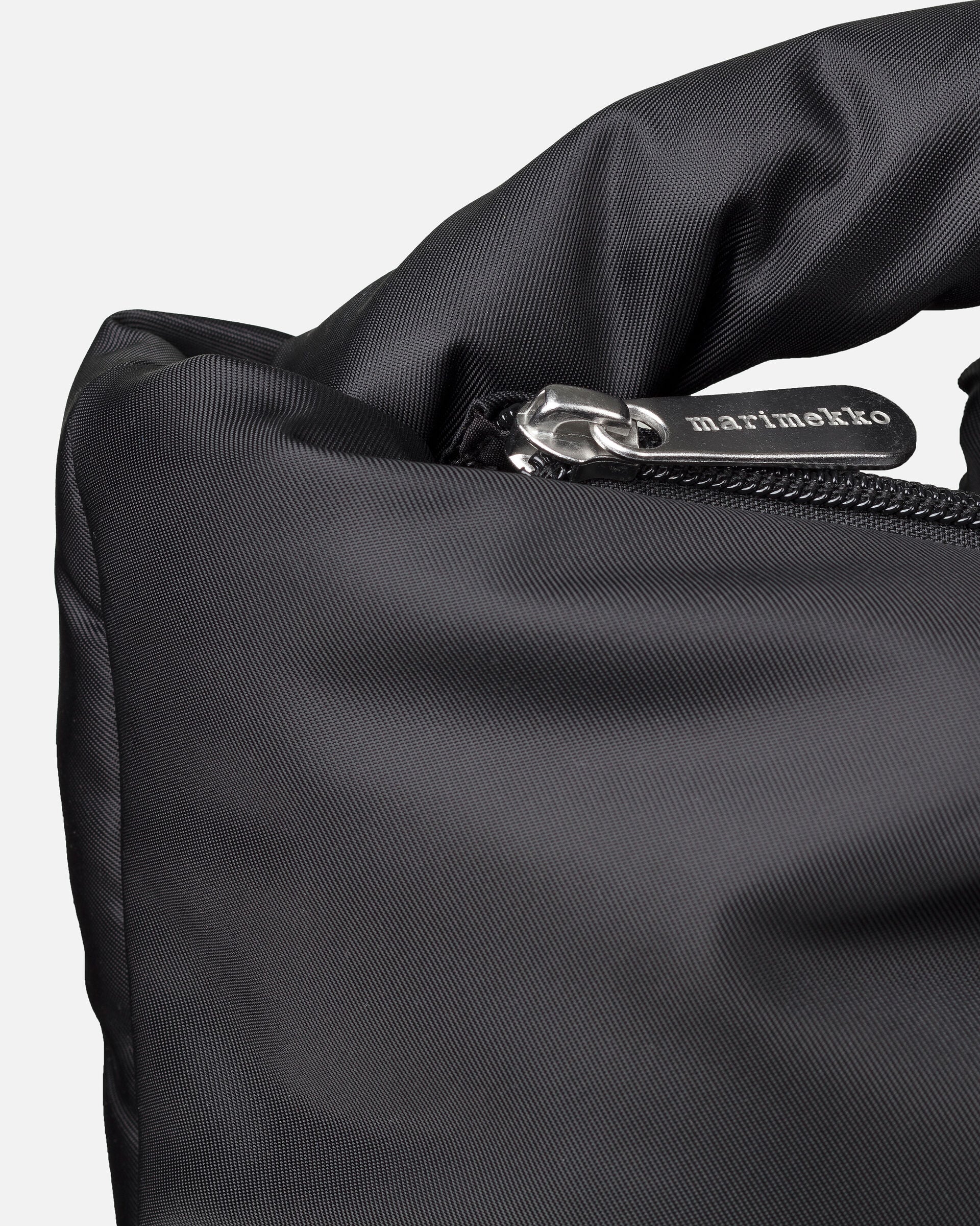 Marimekko Pillow Weekender bag | Marimekko Outlet