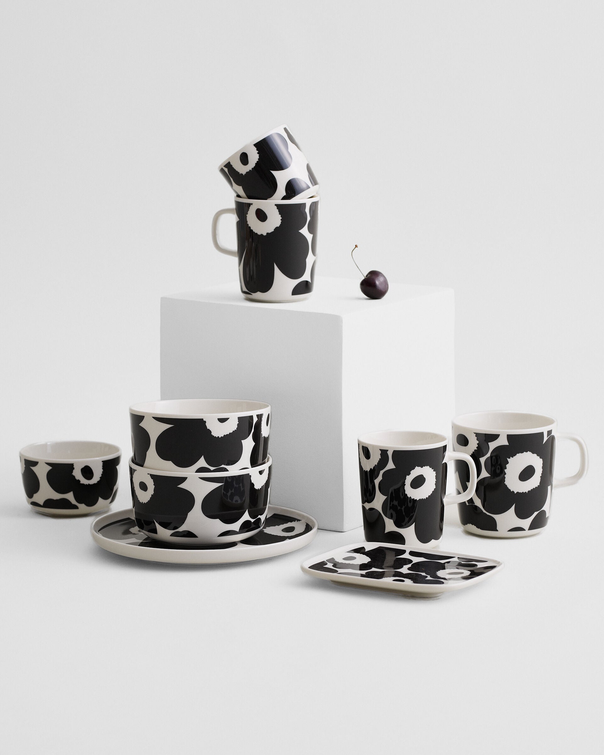 Marimekko Oiva / Unikko coffee cup set | Marimekko Outlet