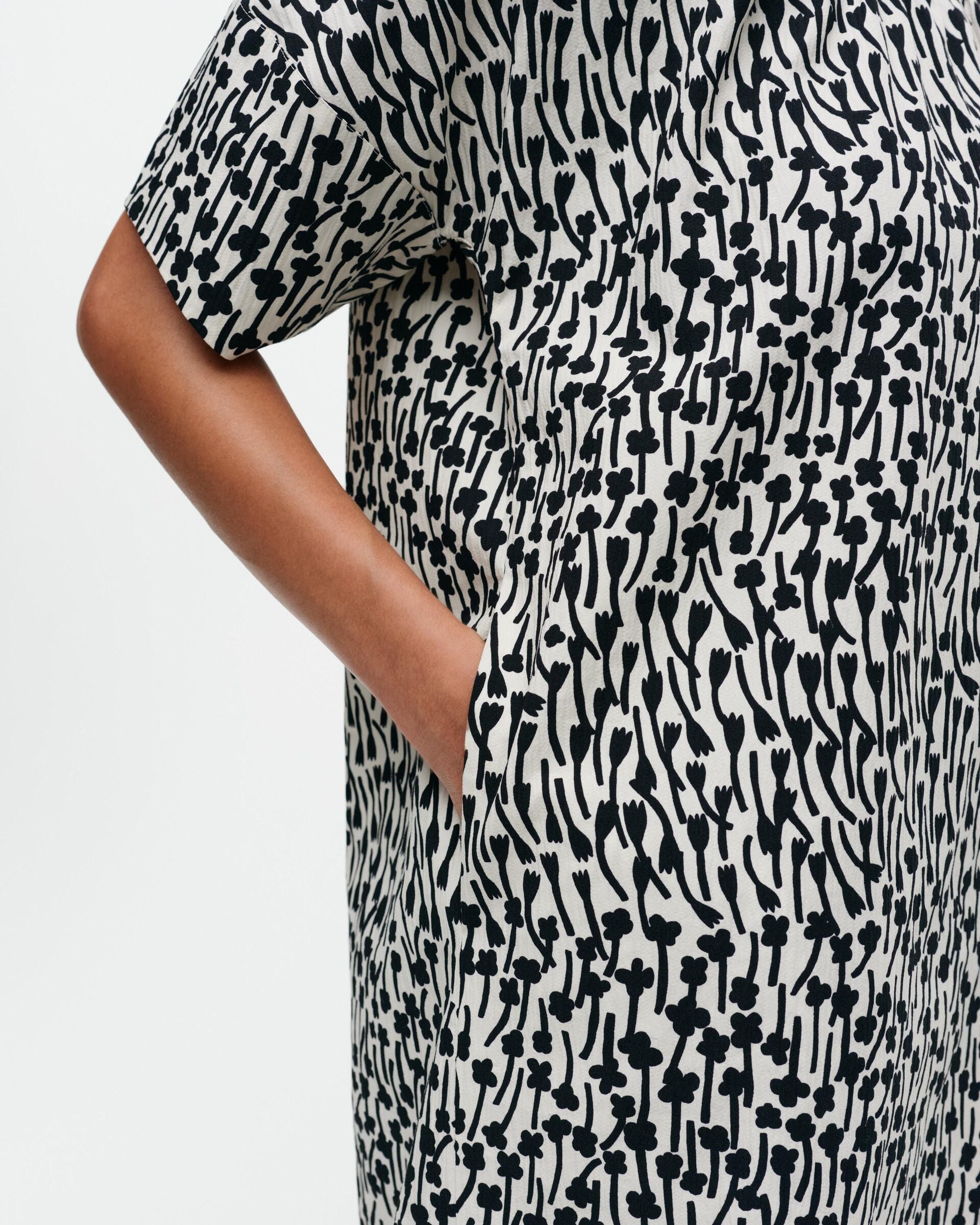 Marimekko Beesi Tuulahdus cotton seersucker dress | Marimekko Outlet