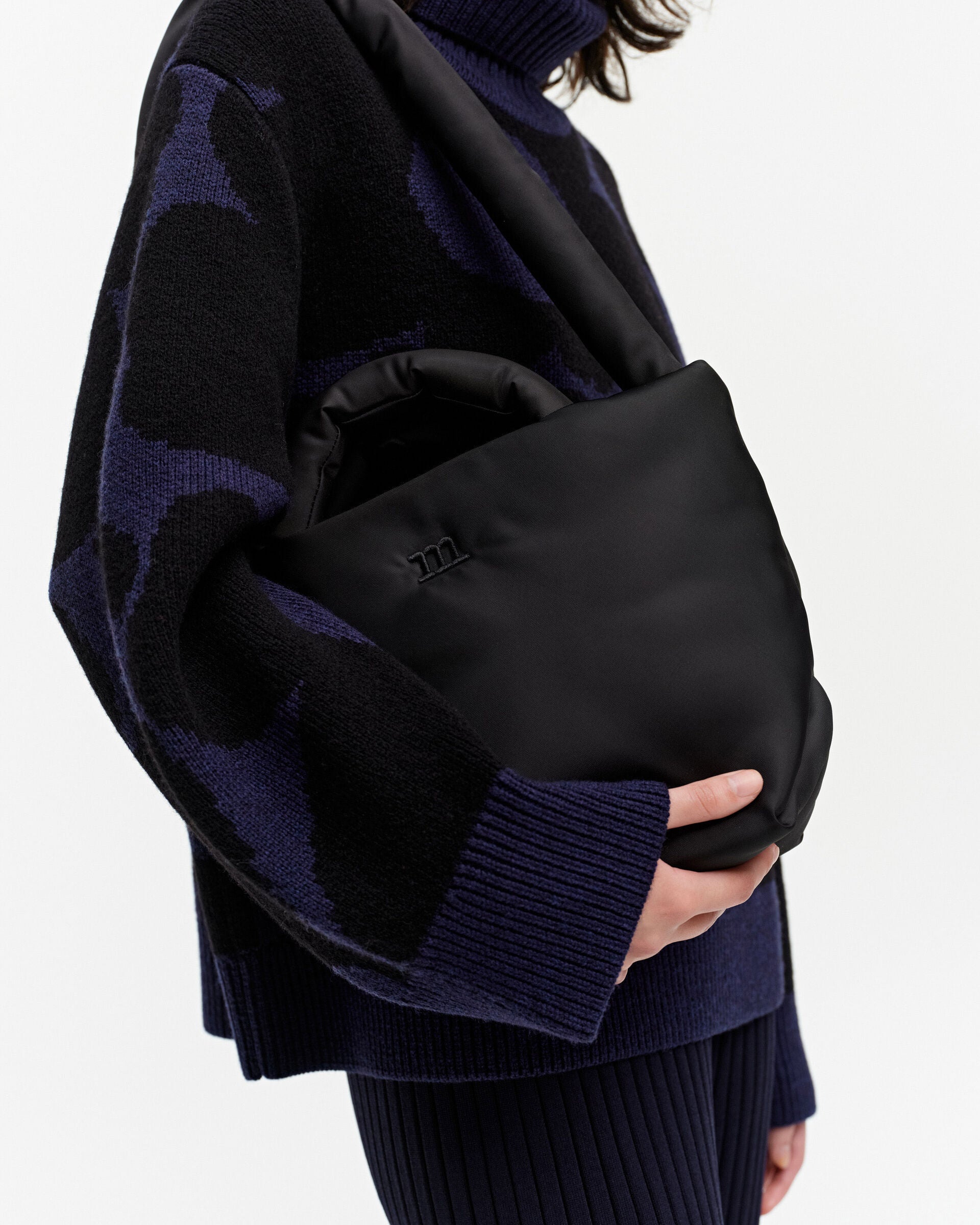 Marimekko Daily Pillow Solid bag | Marimekko Outlet
