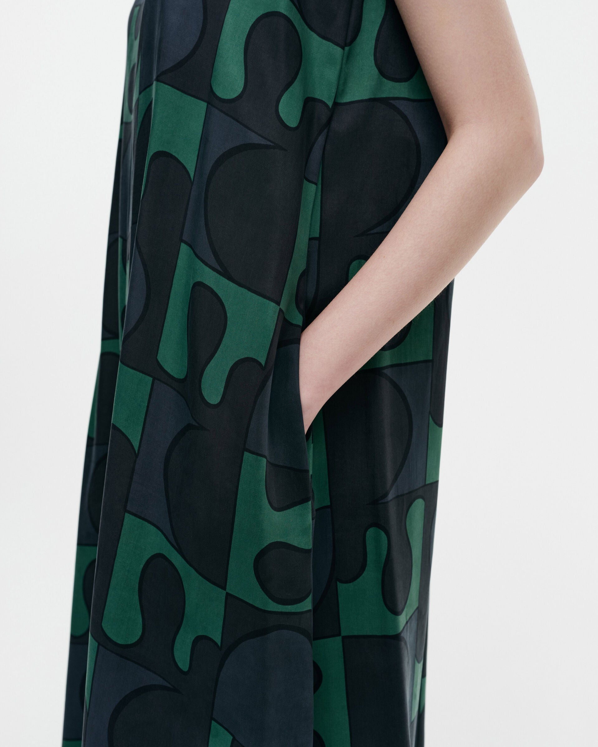 Marimekko Lehteri Osteri dress | Marimekko Outlet