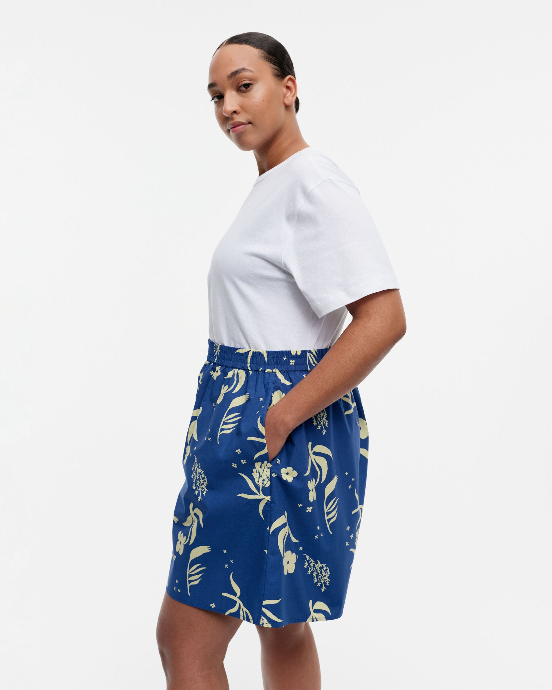 Marimekko Guassi Herbaario cotton poplin shorts | Marimekko Outlet