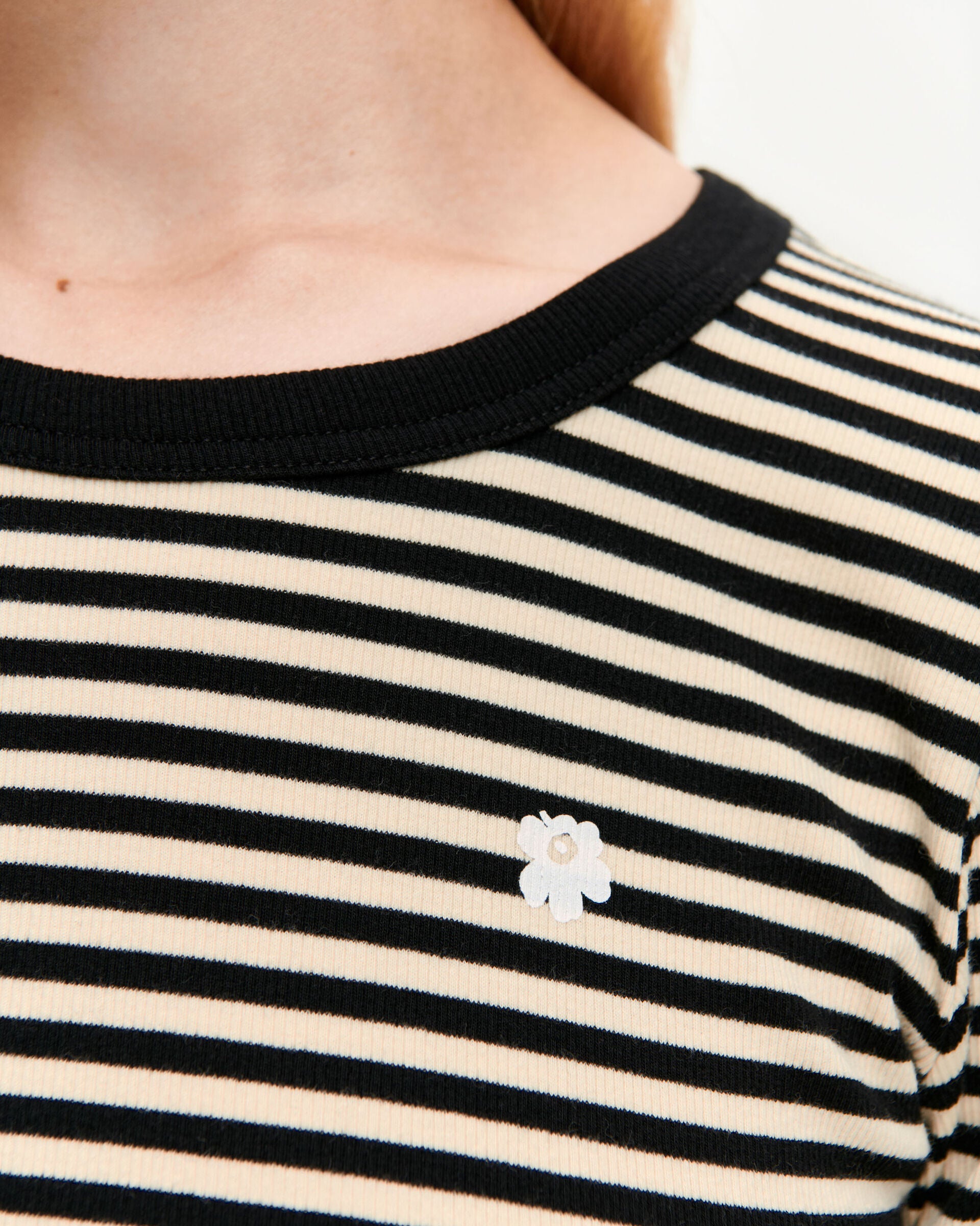 Marimekko Hedvig Unikko Placement shirt | Marimekko Outlet