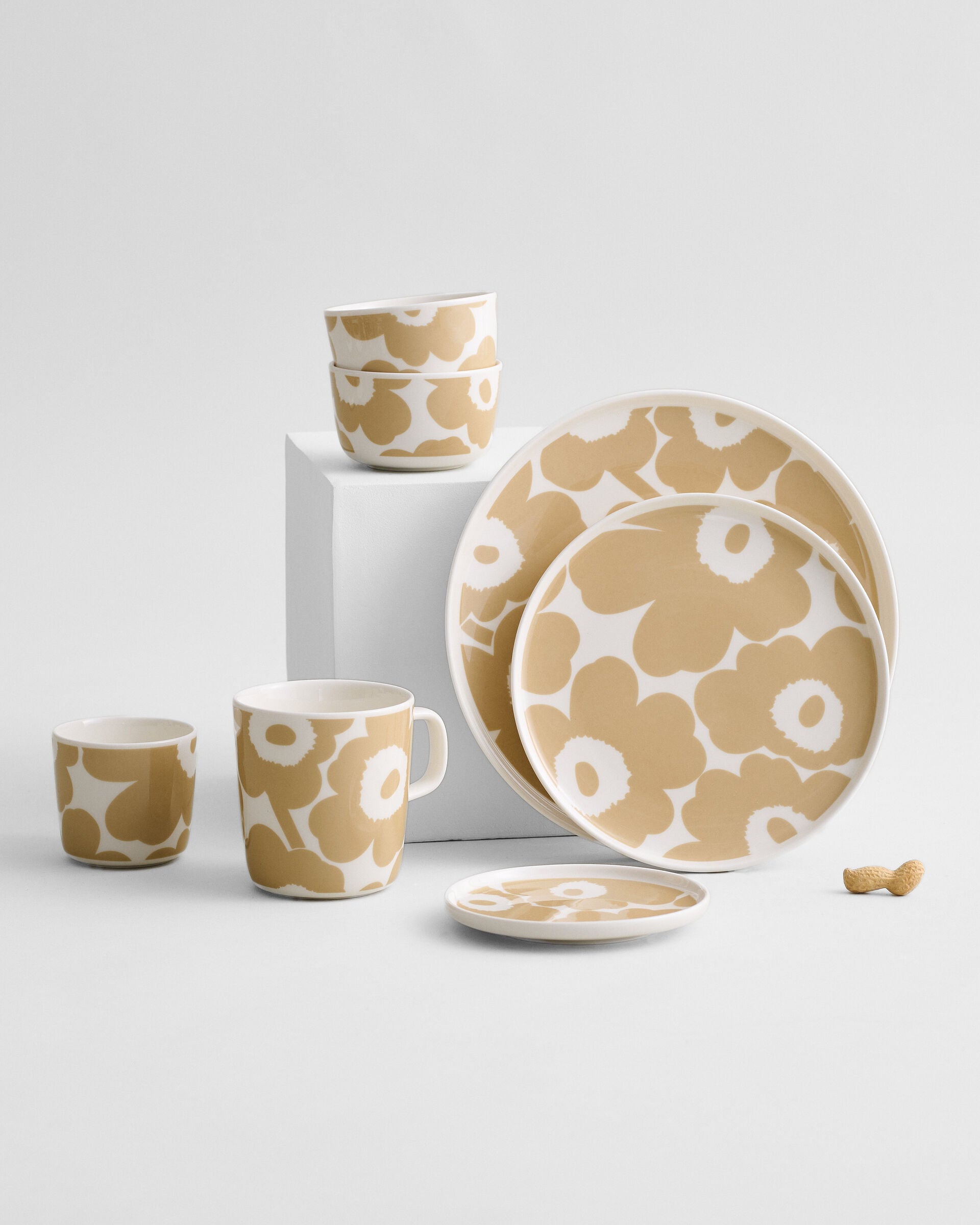 Marimekko Unikko dinner plate | Marimekko Outlet