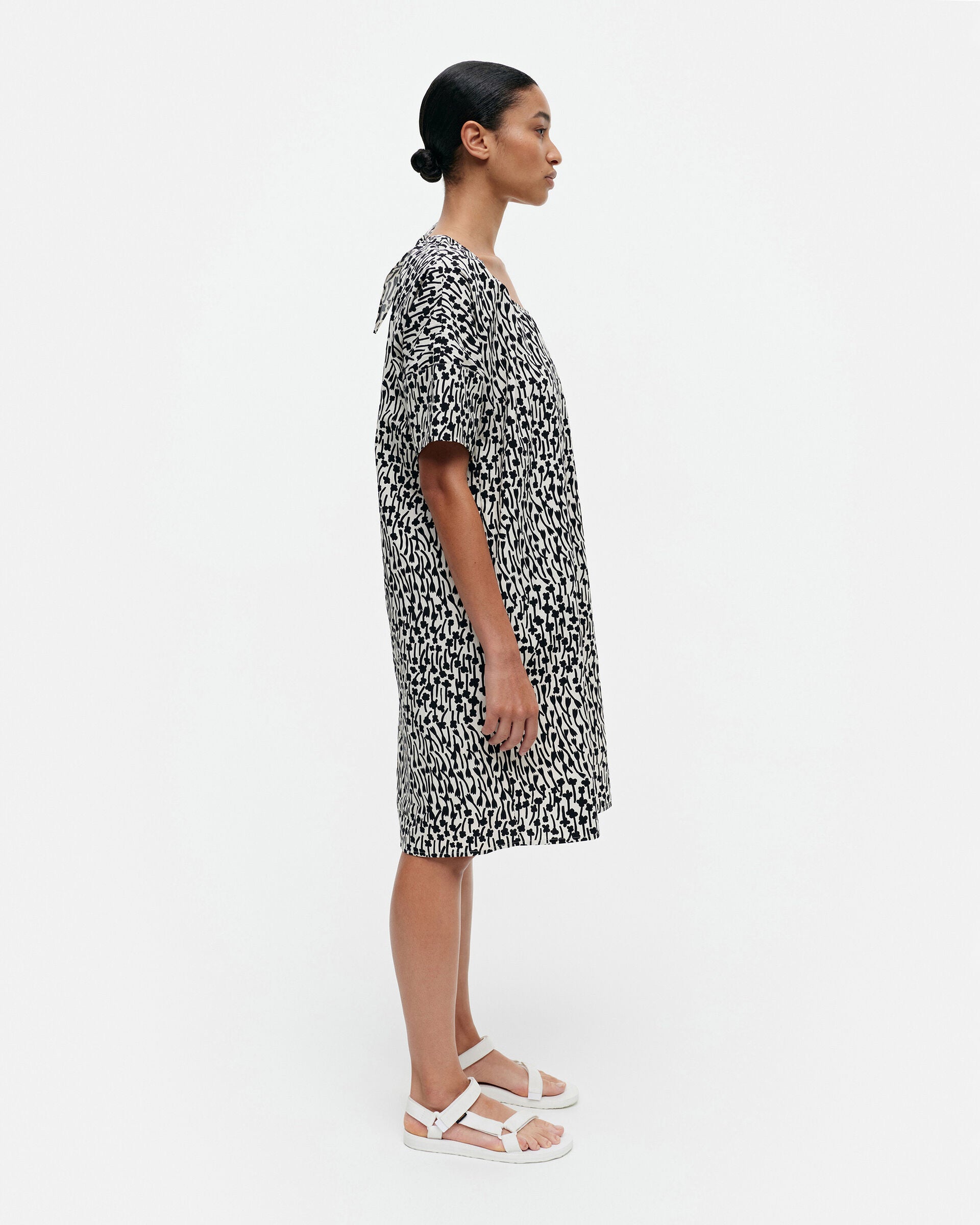 Marimekko Beesi Tuulahdus cotton seersucker dress | Marimekko Outlet