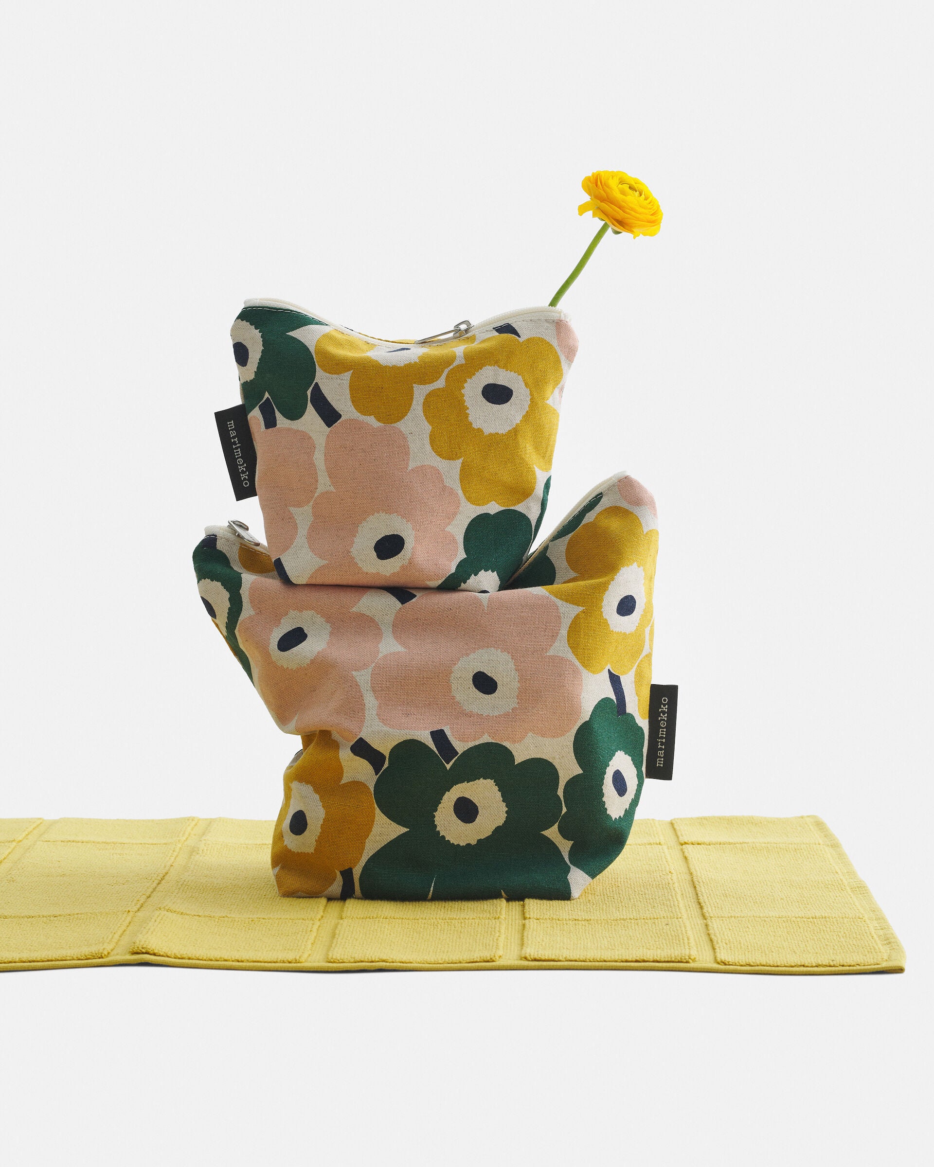 Marimekko Tiiliskivi bath mat | Marimekko Outlet