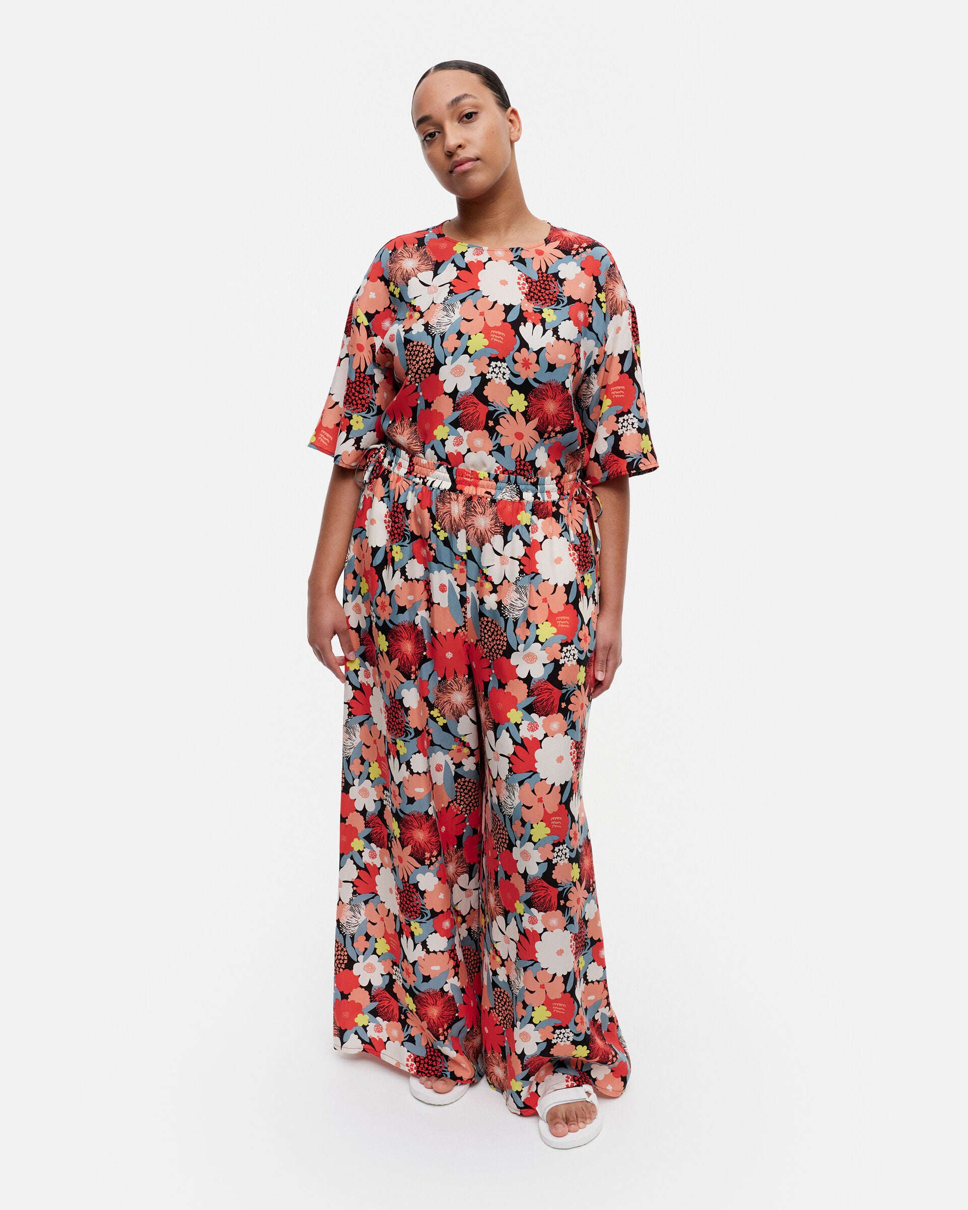 Marimekko Arkadi Suvikimppu cupro trousers | Marimekko Outlet