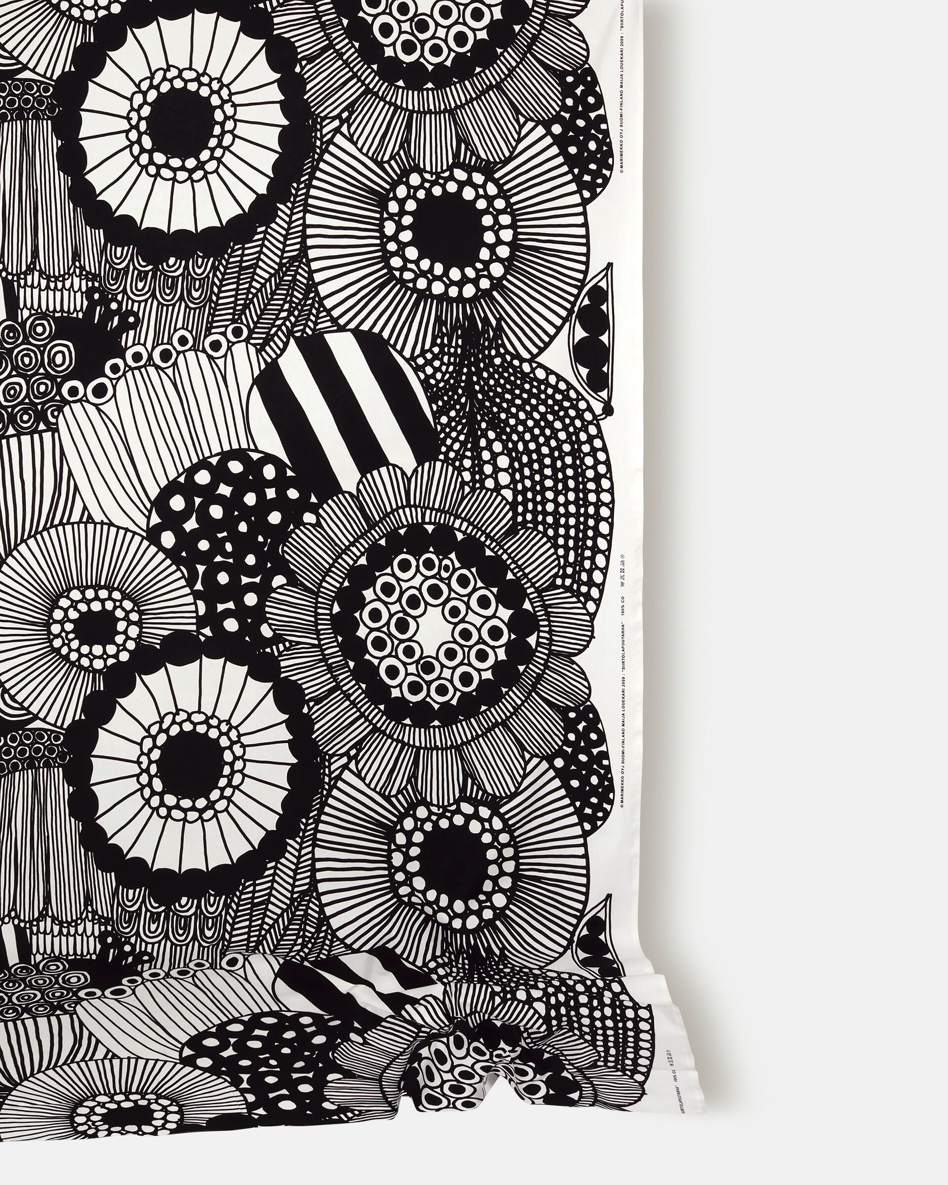 Marimekko Siirtolapuutarha cotton fabric | Marimekko Outlet